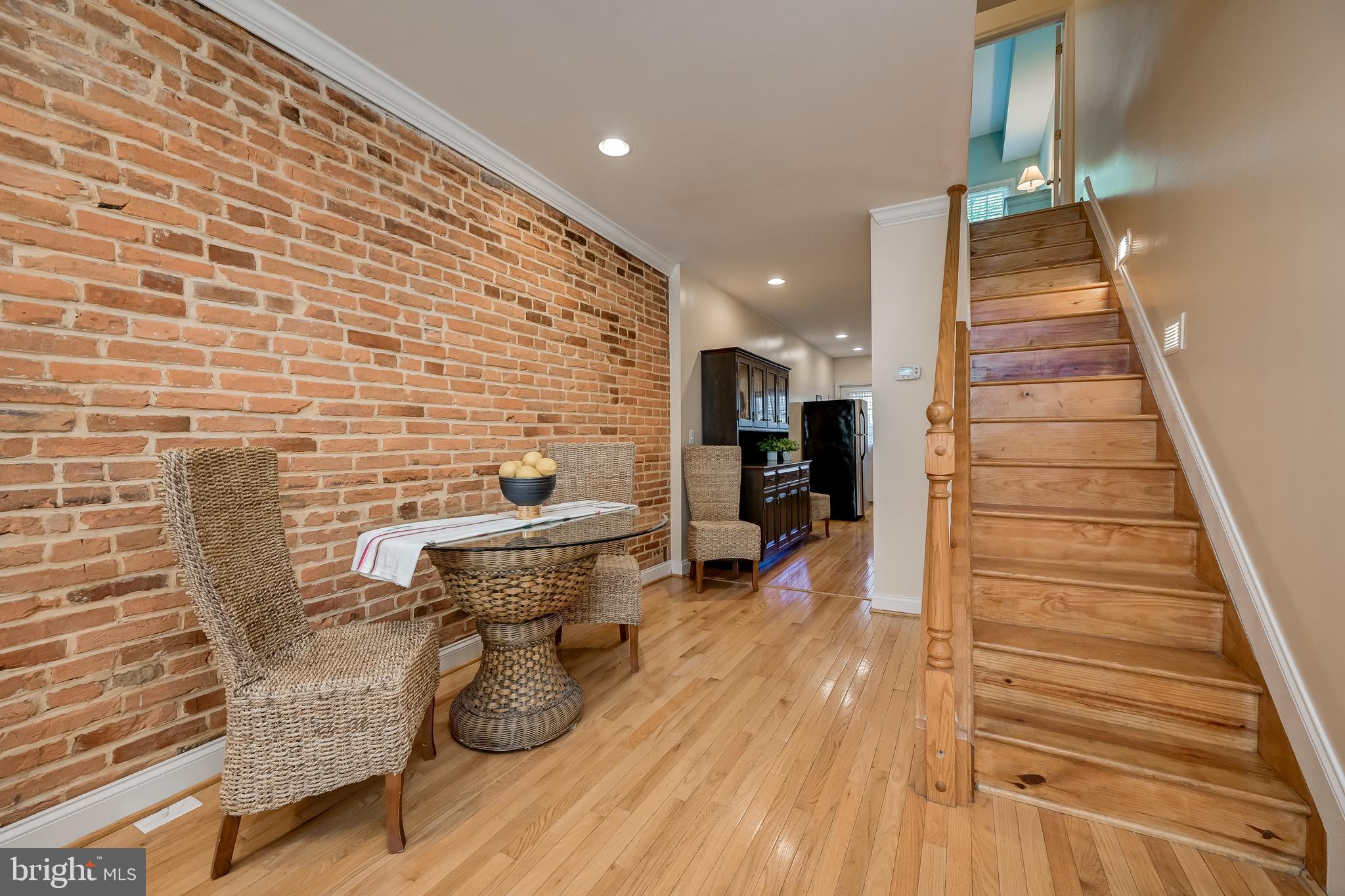 LOCUST POINT - Residential
