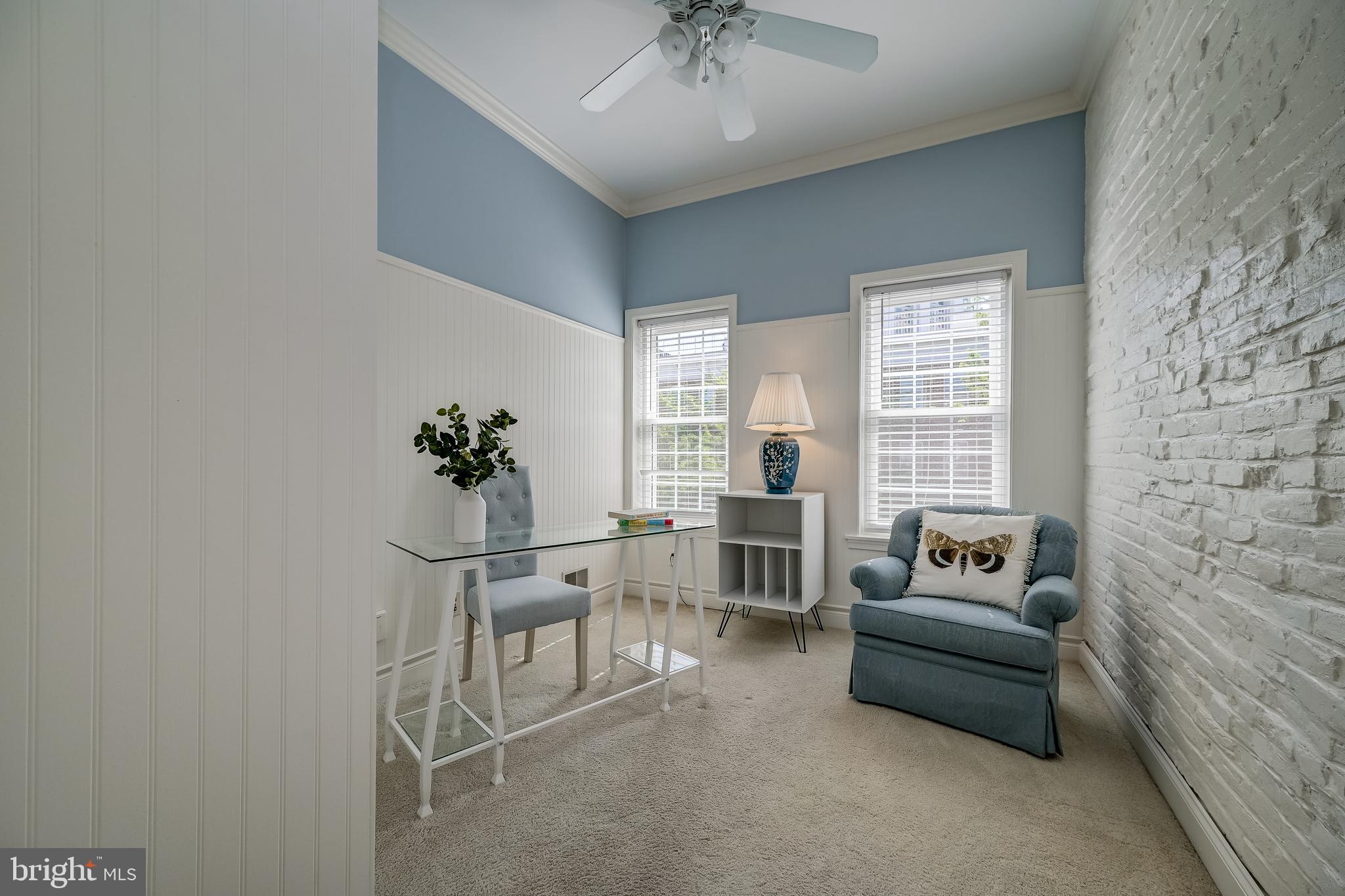 LOCUST POINT - Residential