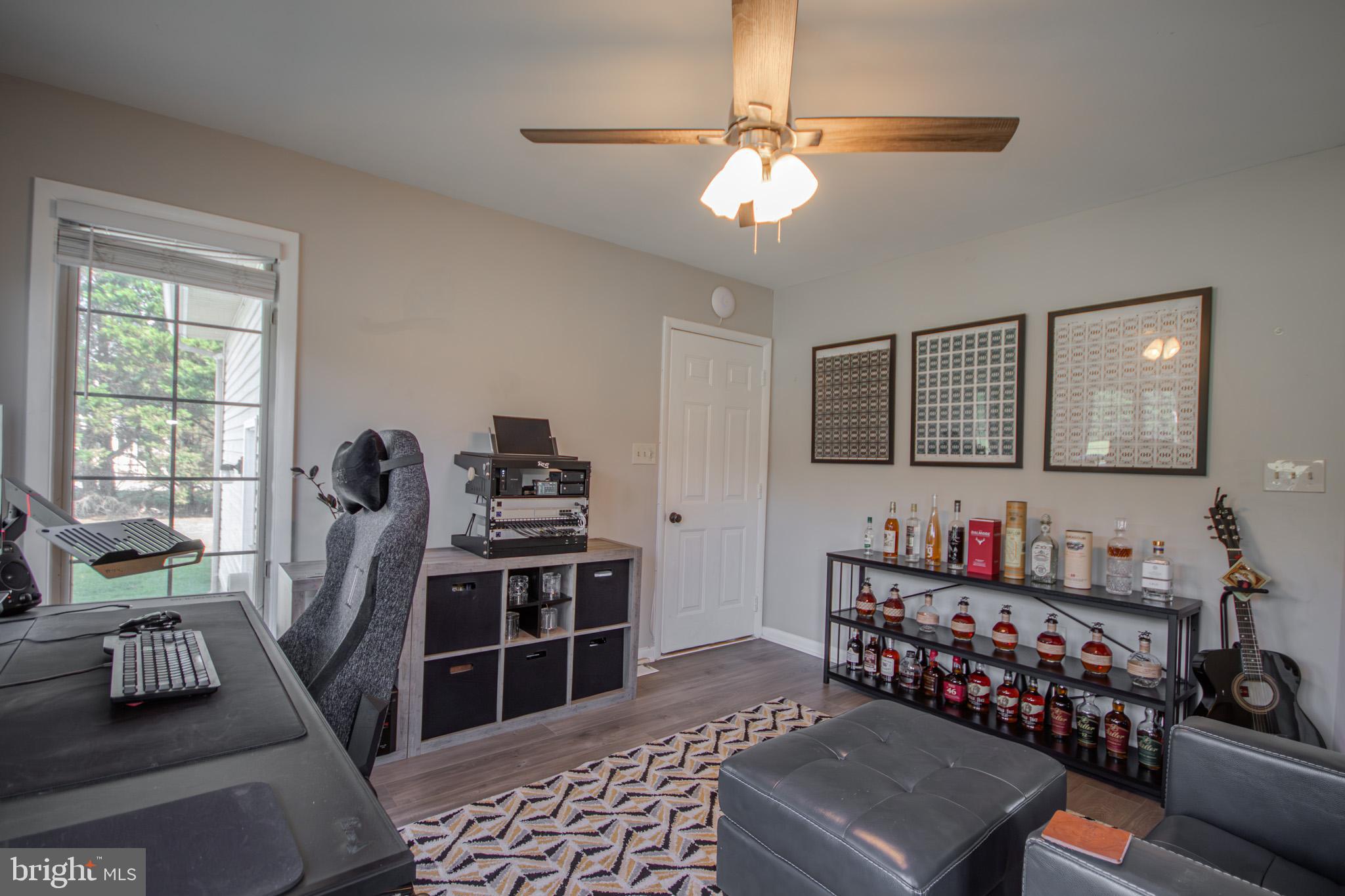 MISTY CREEK - Residential