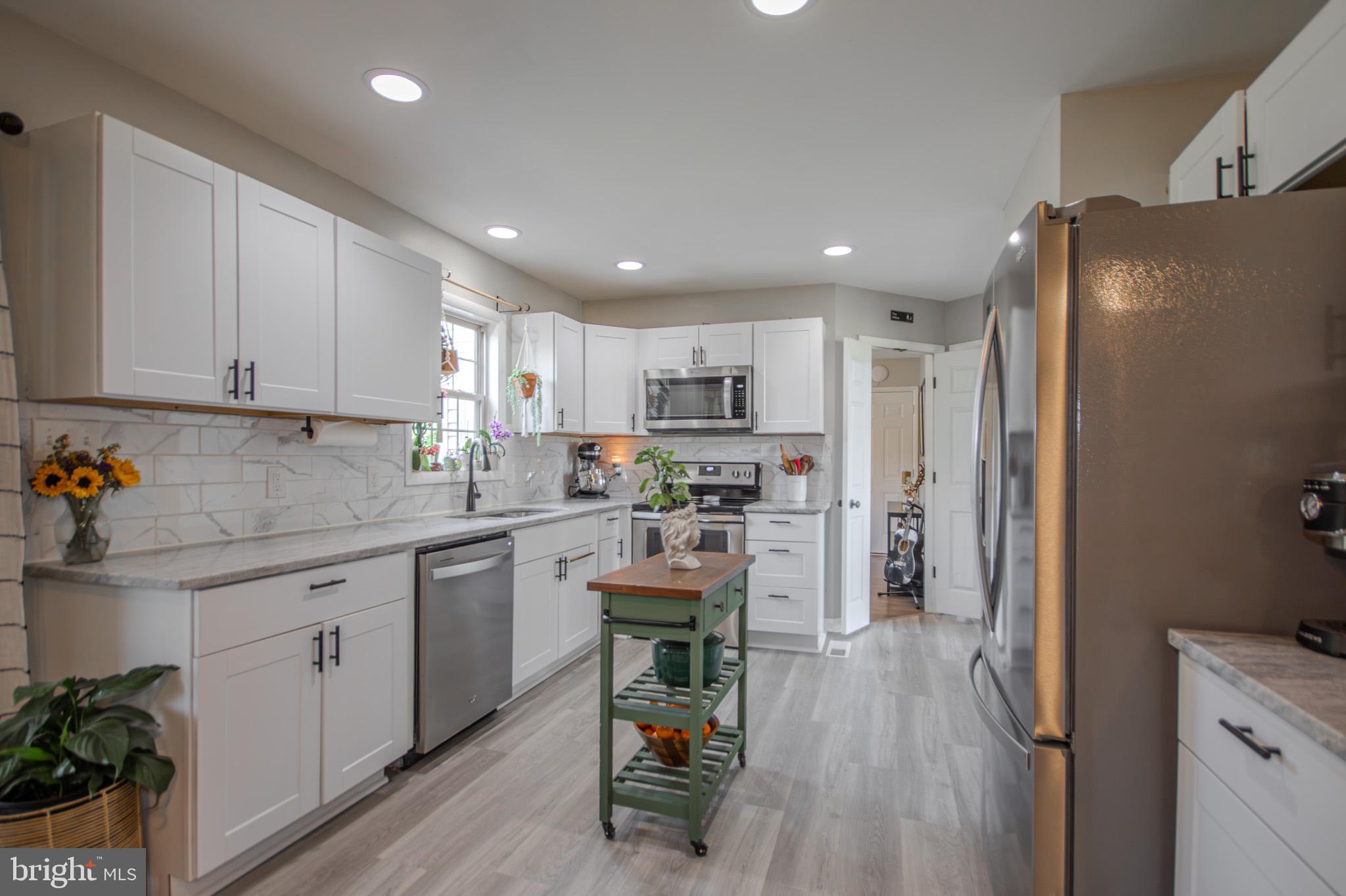 MISTY CREEK - Residential