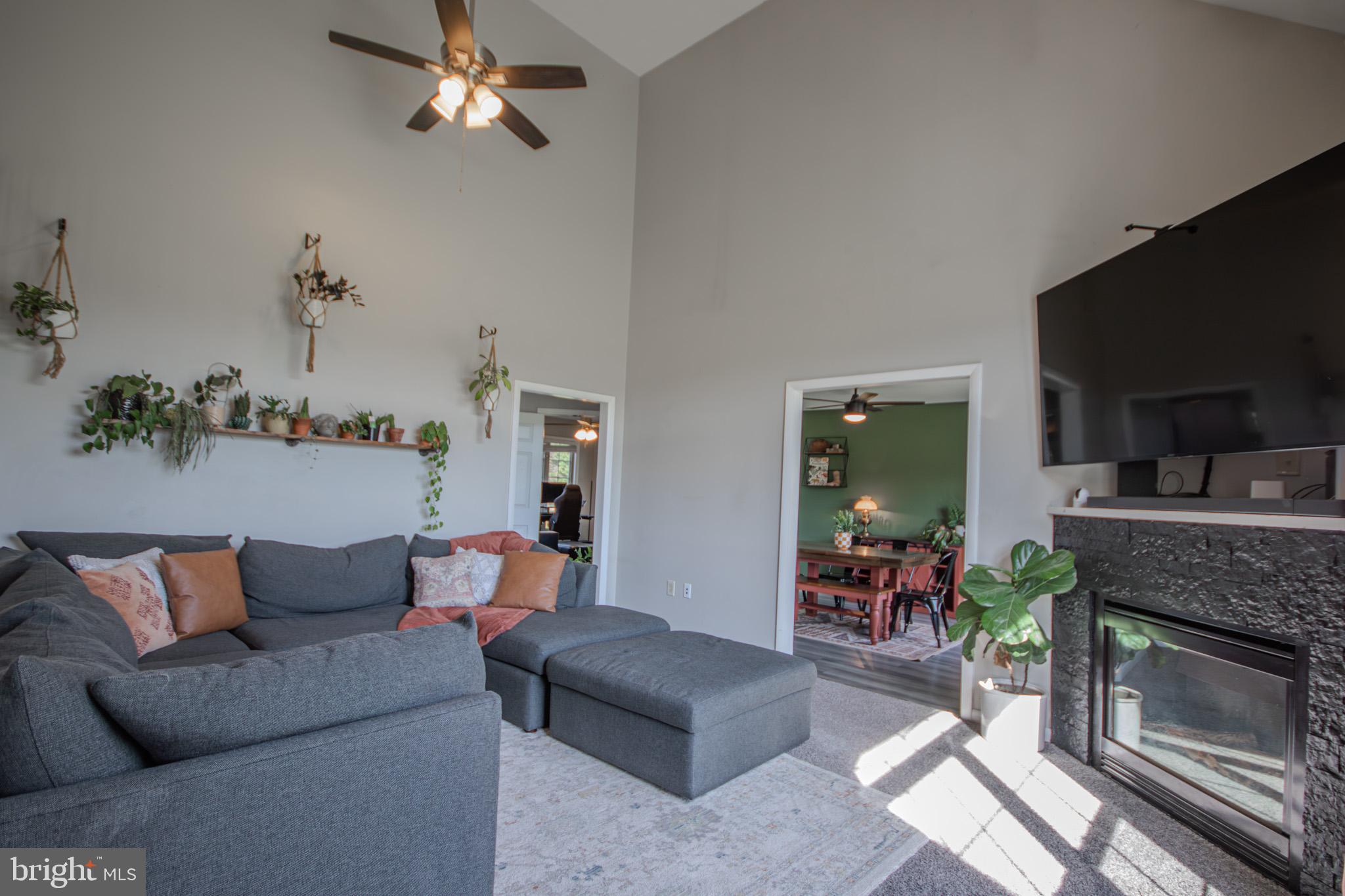 MISTY CREEK - Residential