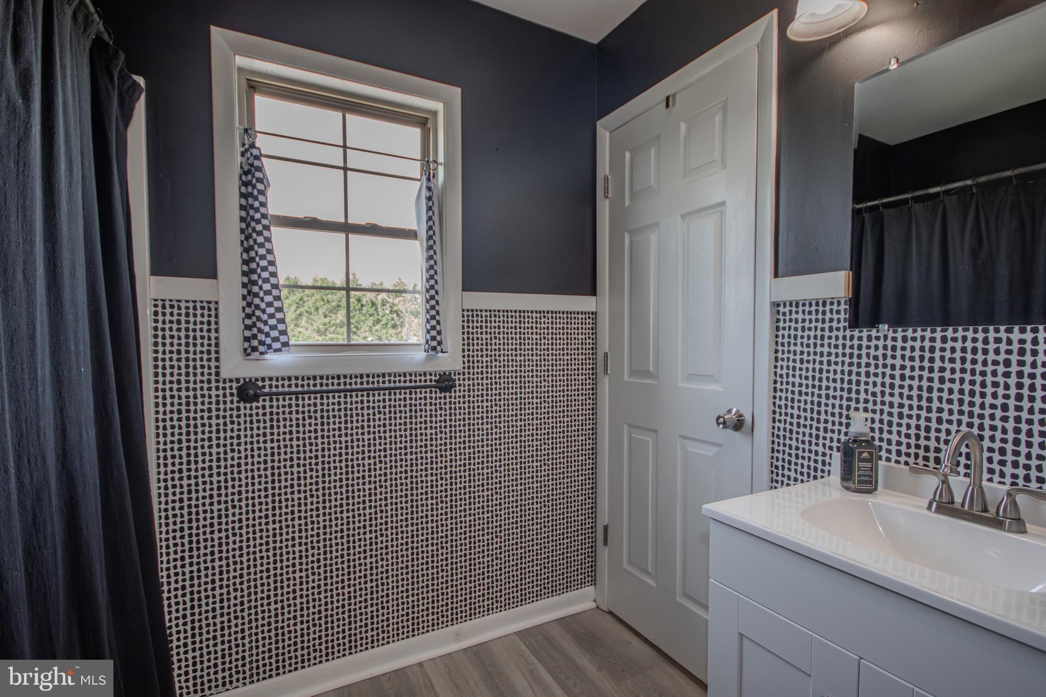 MISTY CREEK - Residential