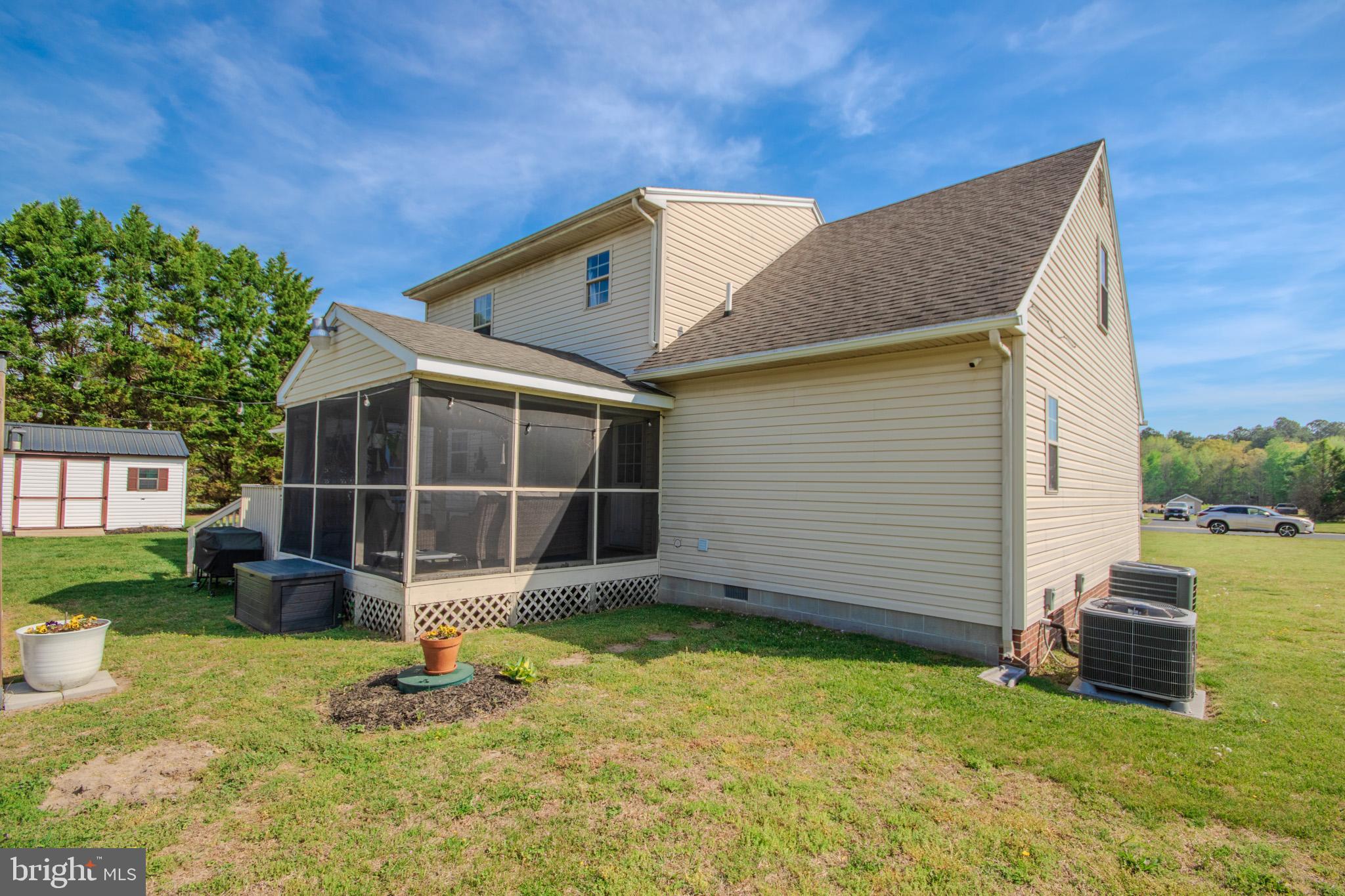 MISTY CREEK - Residential