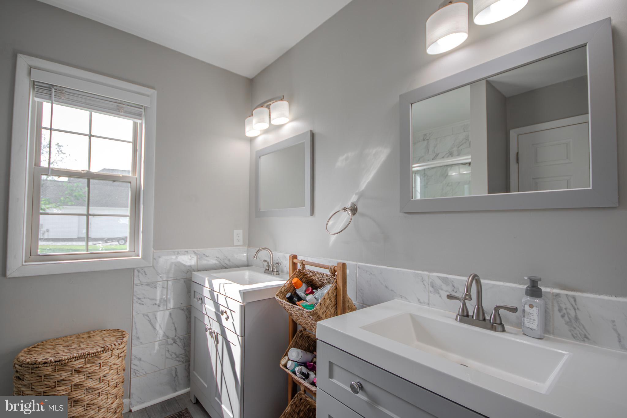 MISTY CREEK - Residential