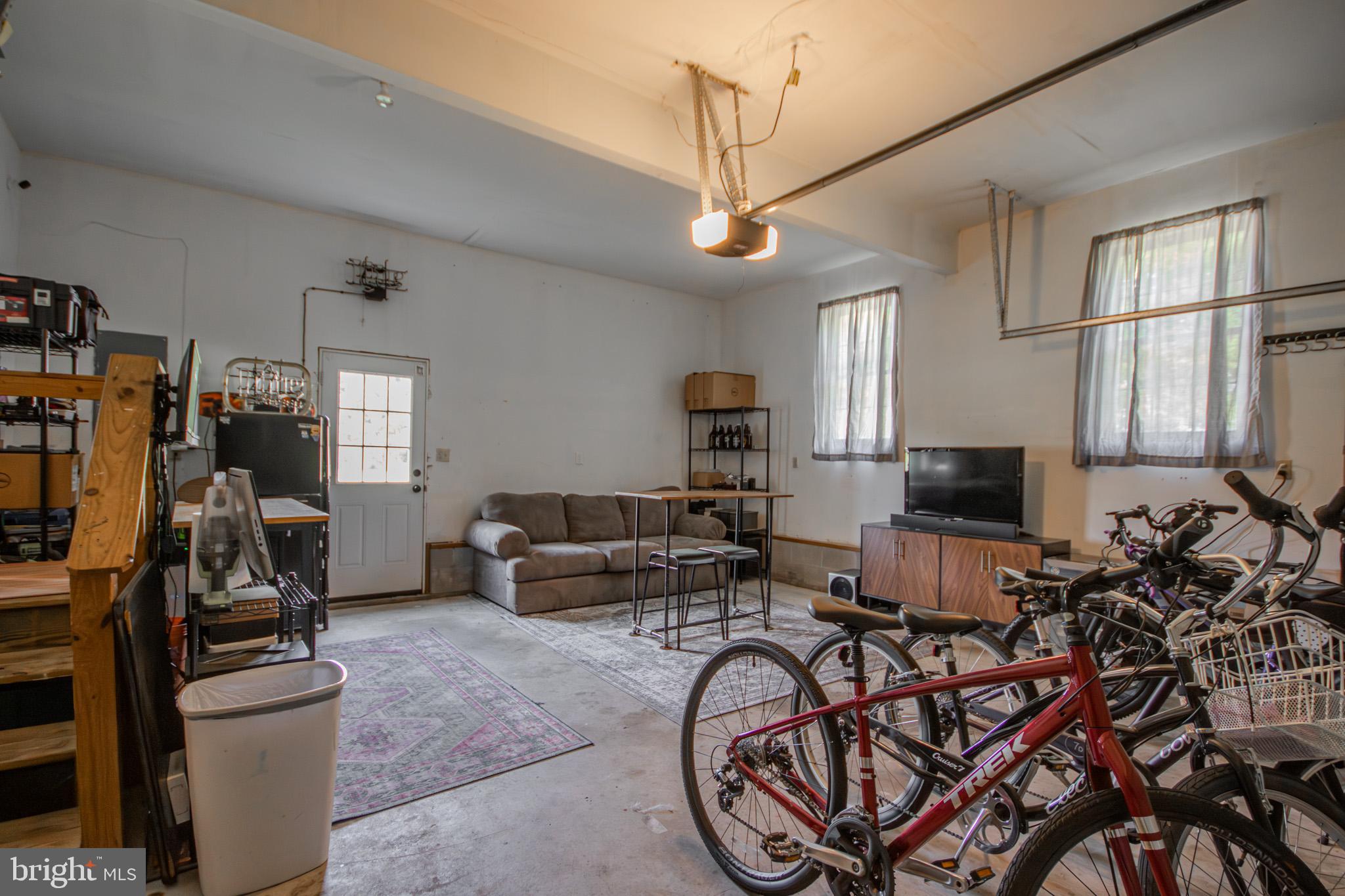 MISTY CREEK - Residential