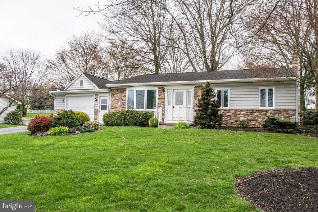 Photo of 2356 Turnpike Road, Elizabethtown, PA 17022 (MLS # PALA2049246)