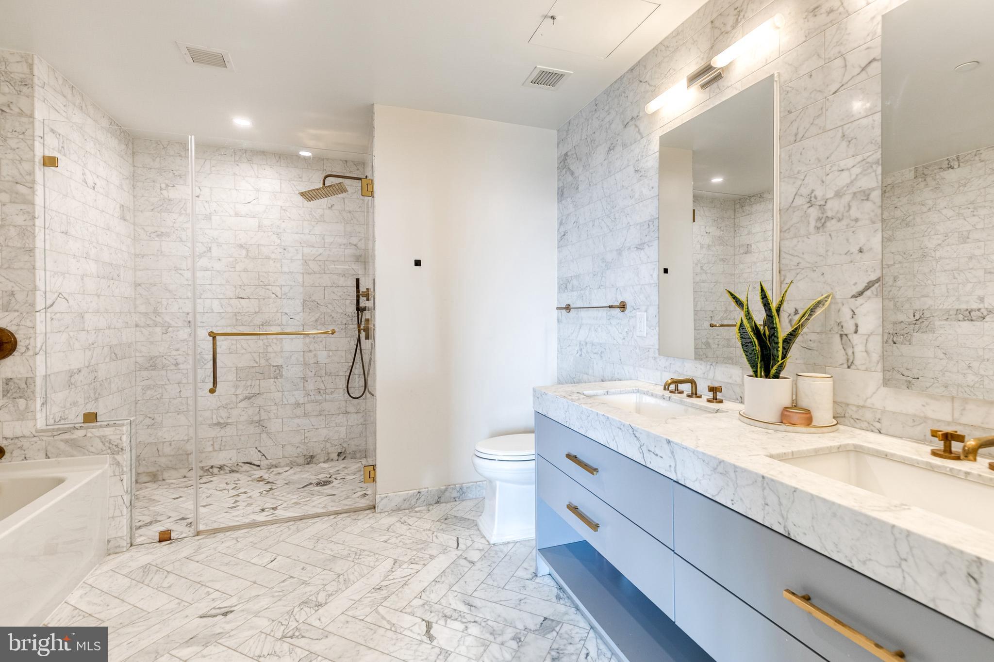 HARBOR EAST - Residential