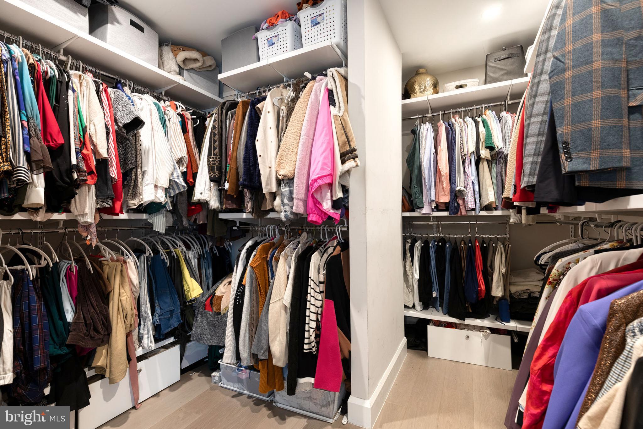 HARBOR EAST - Residential