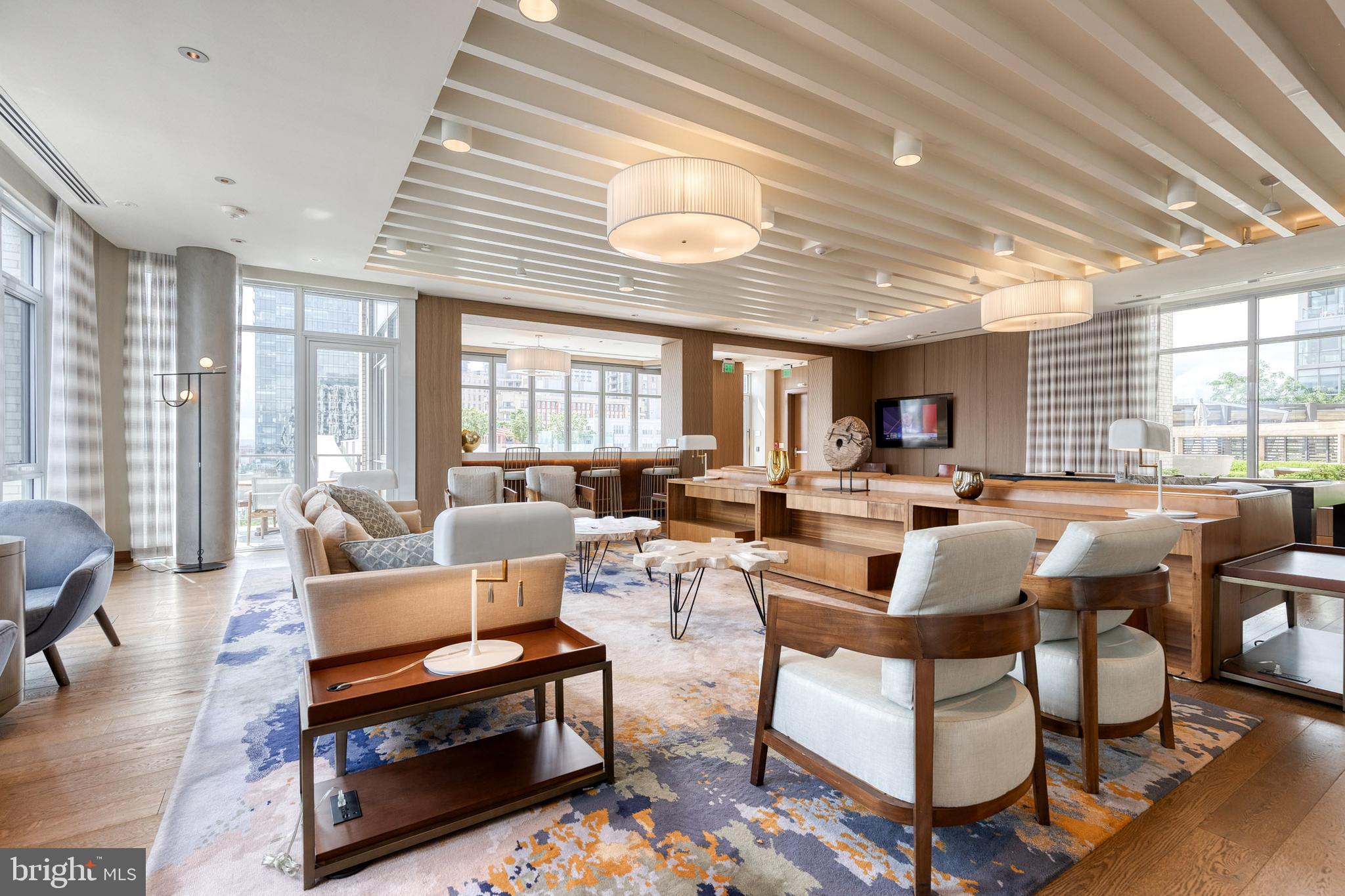 HARBOR EAST - Residential