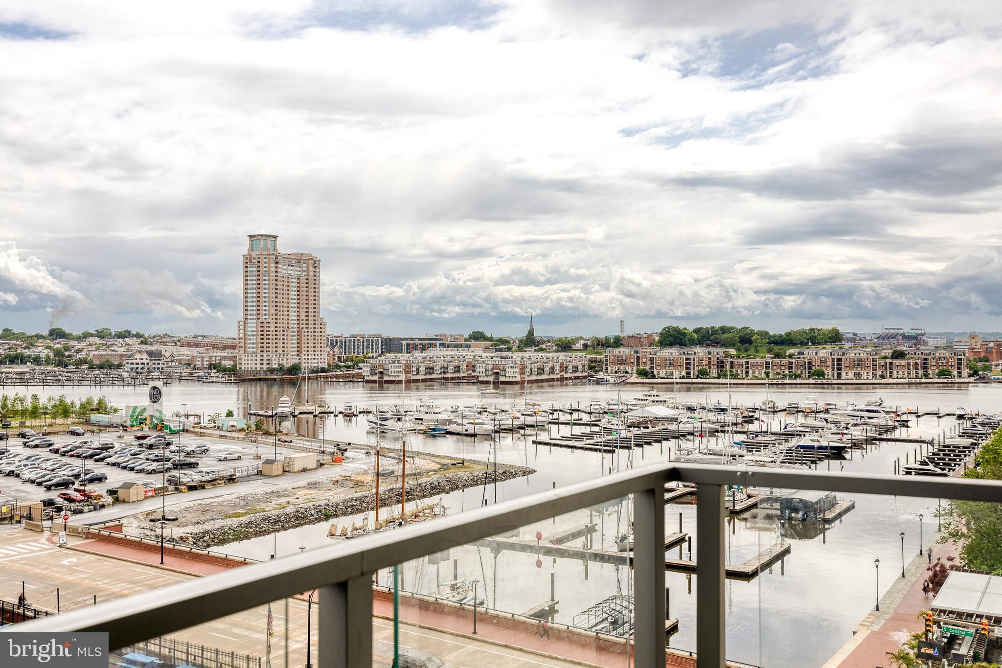 HARBOR EAST - Residential