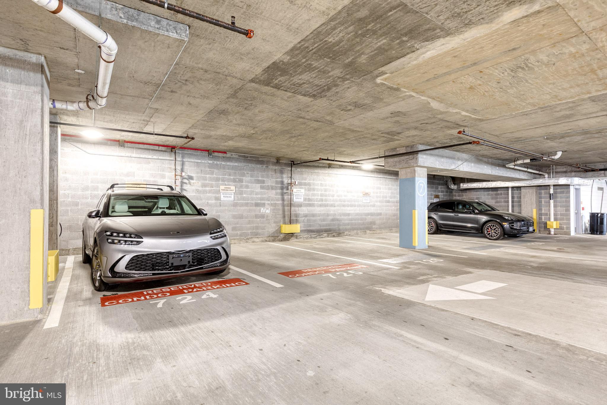 HARBOR EAST - Residential