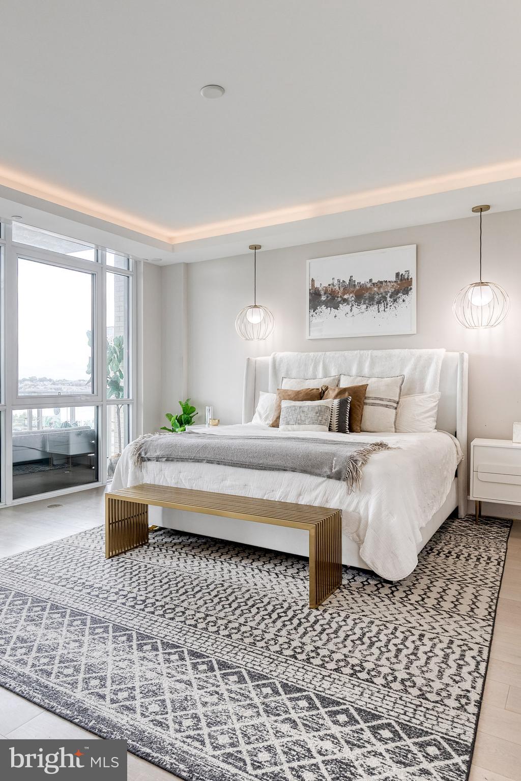 HARBOR EAST - Residential