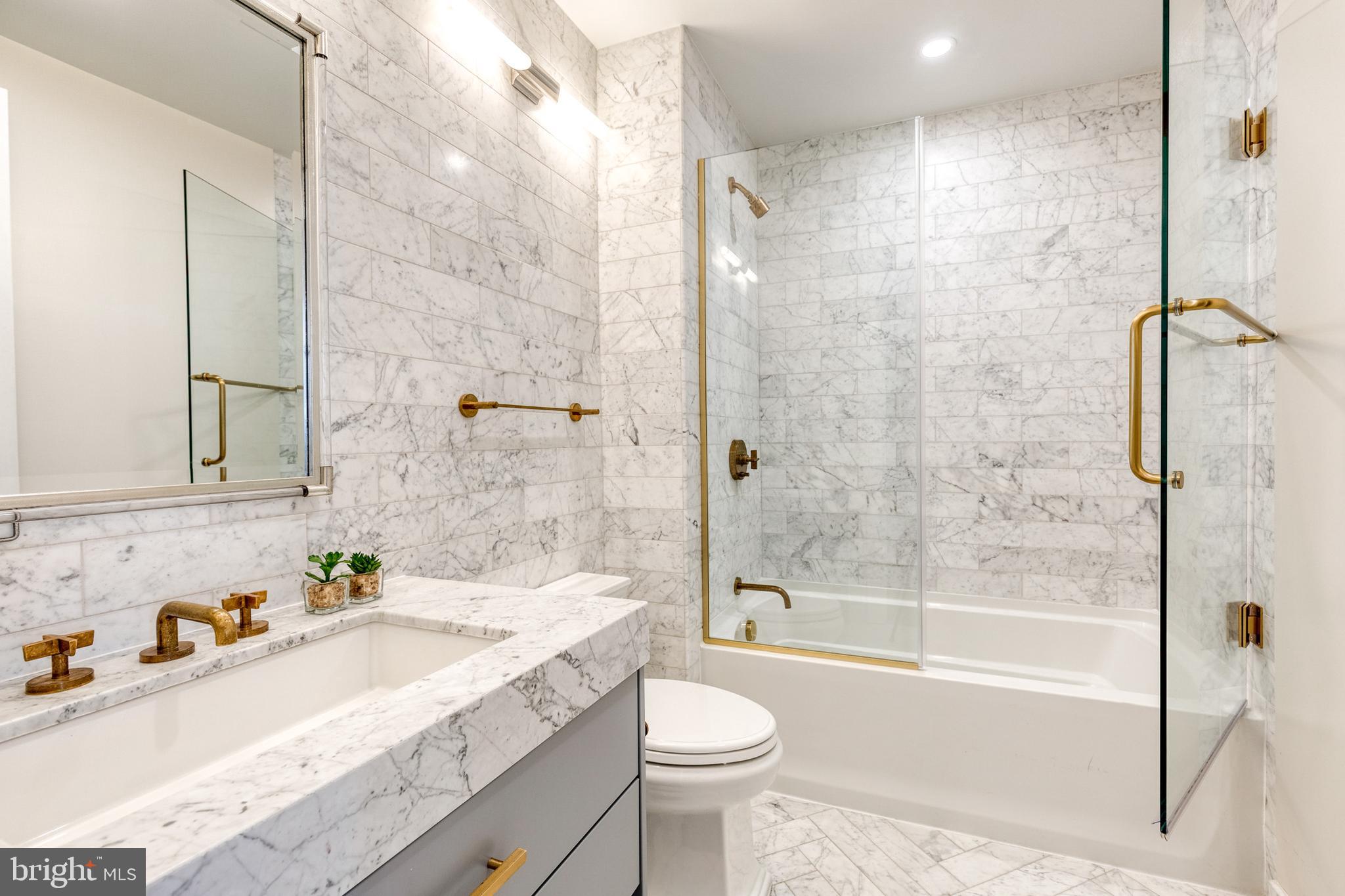 HARBOR EAST - Residential