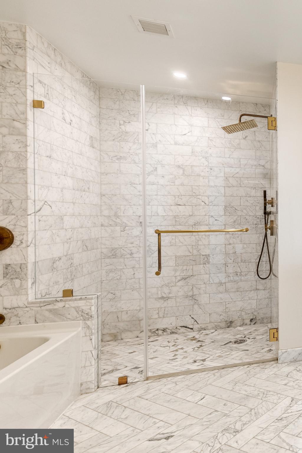 HARBOR EAST - Residential