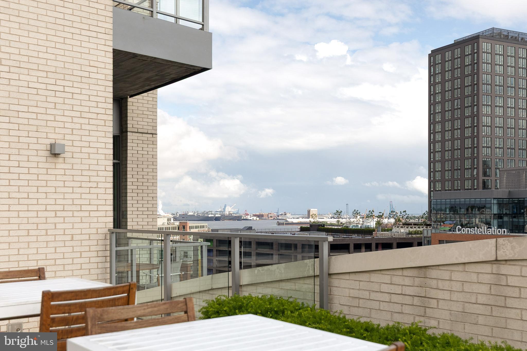 HARBOR EAST - Residential