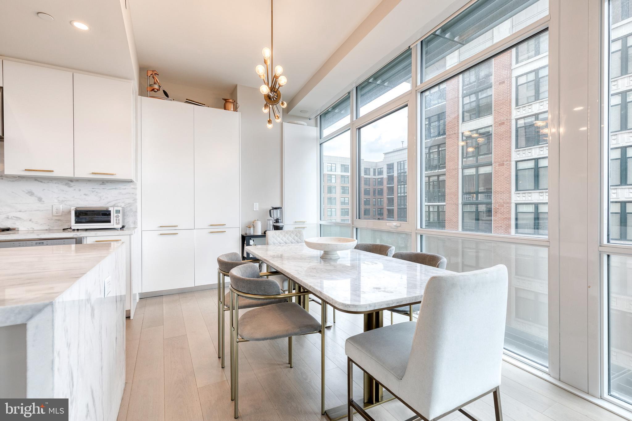 HARBOR EAST - Residential