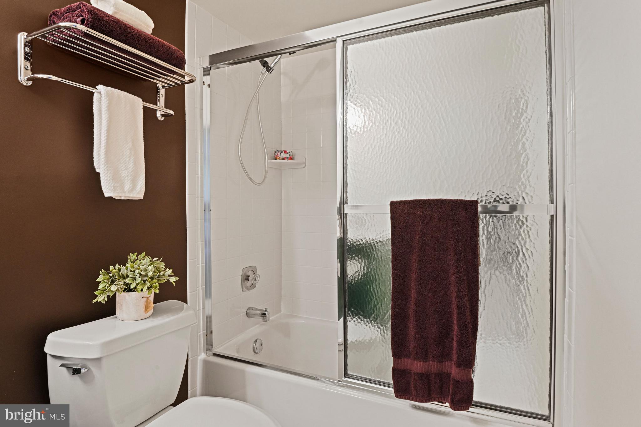 CHADDS FORD - Residential