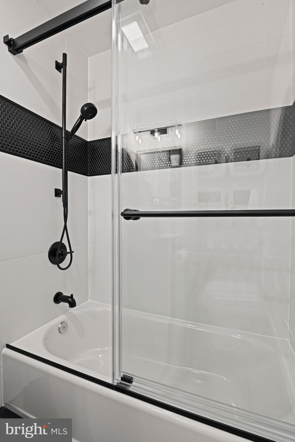 CHADDS FORD - Residential