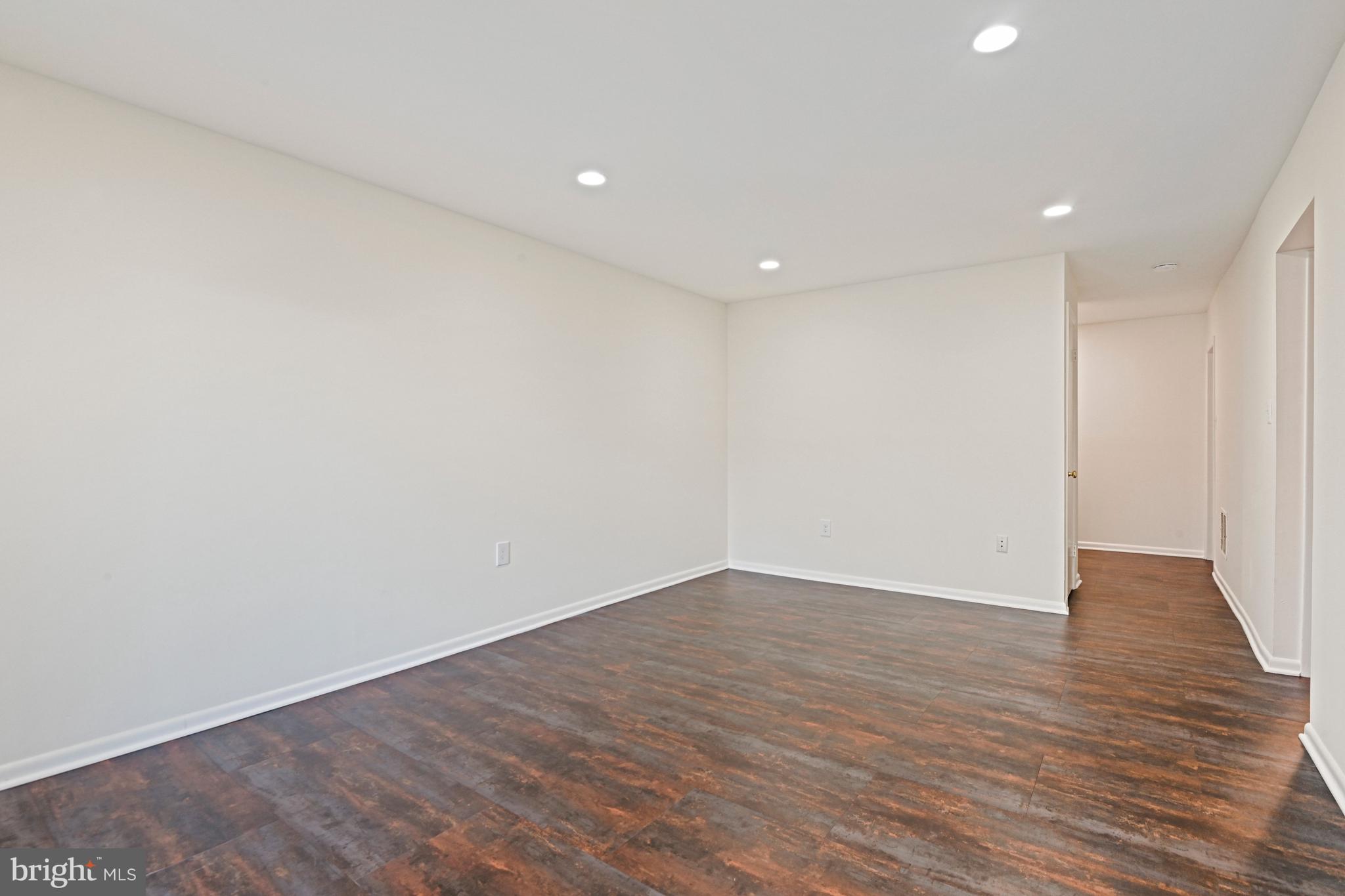 CHADDS FORD - Residential