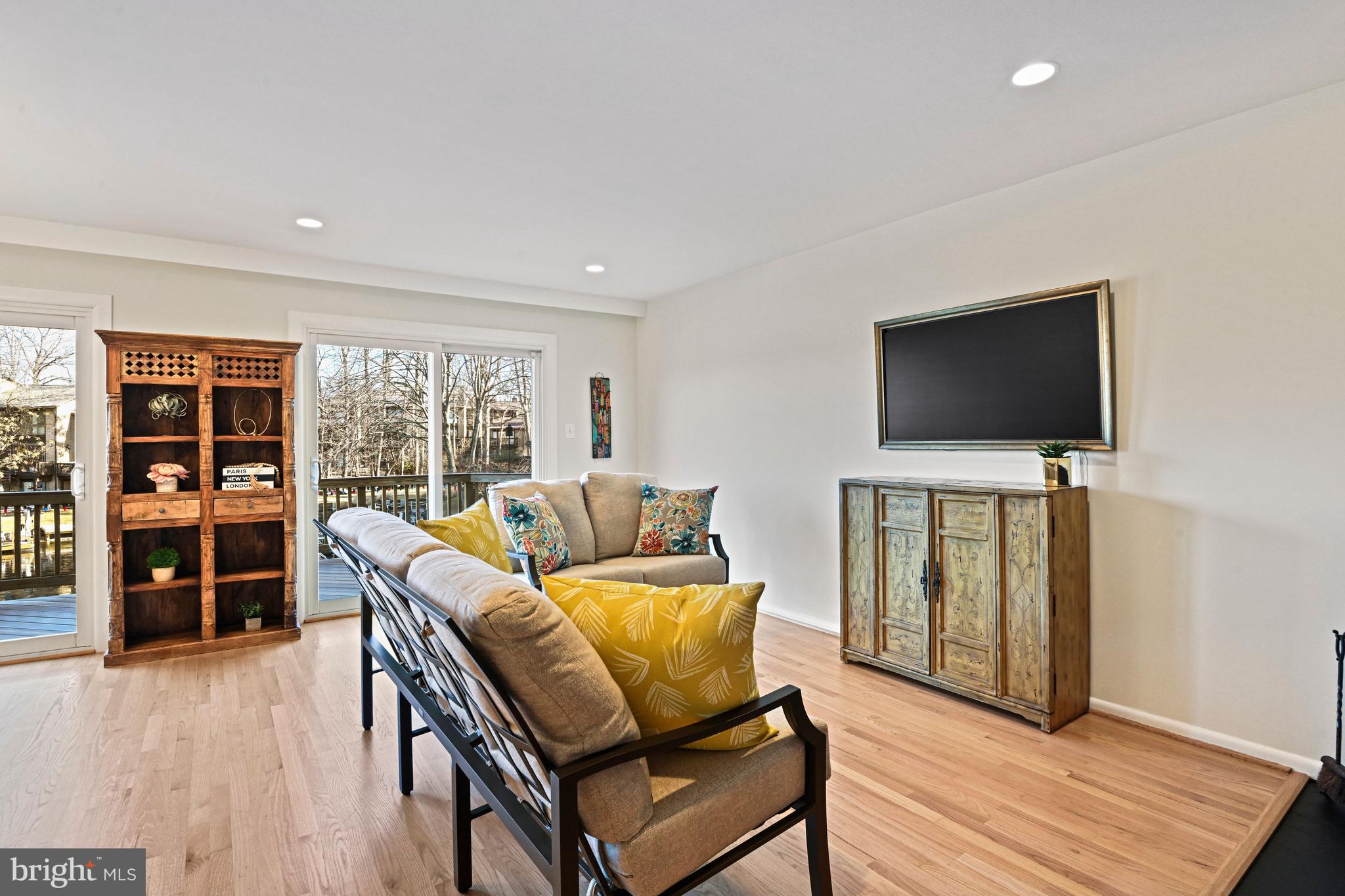 CHADDS FORD - Residential