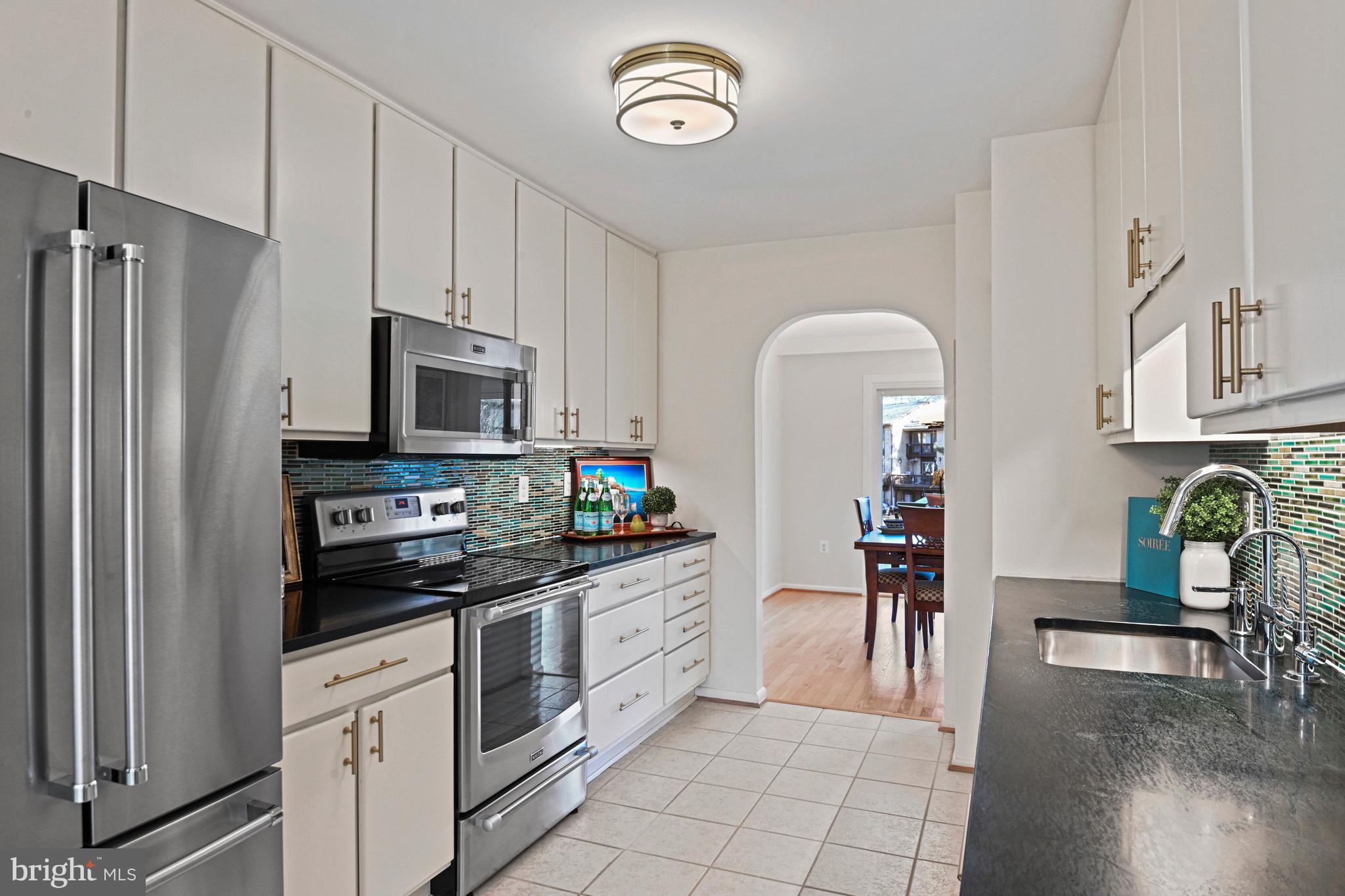 CHADDS FORD - Residential