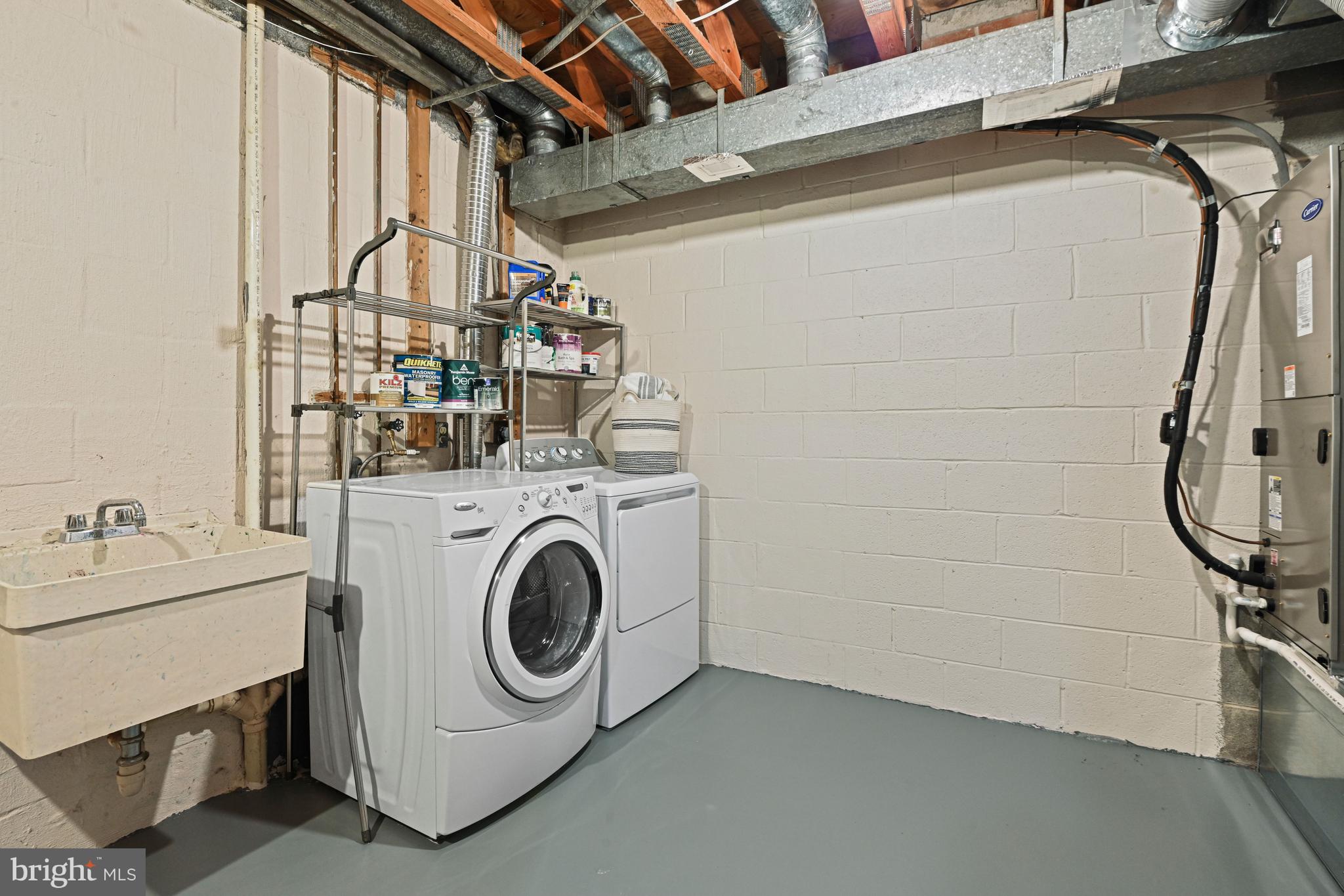 CHADDS FORD - Residential