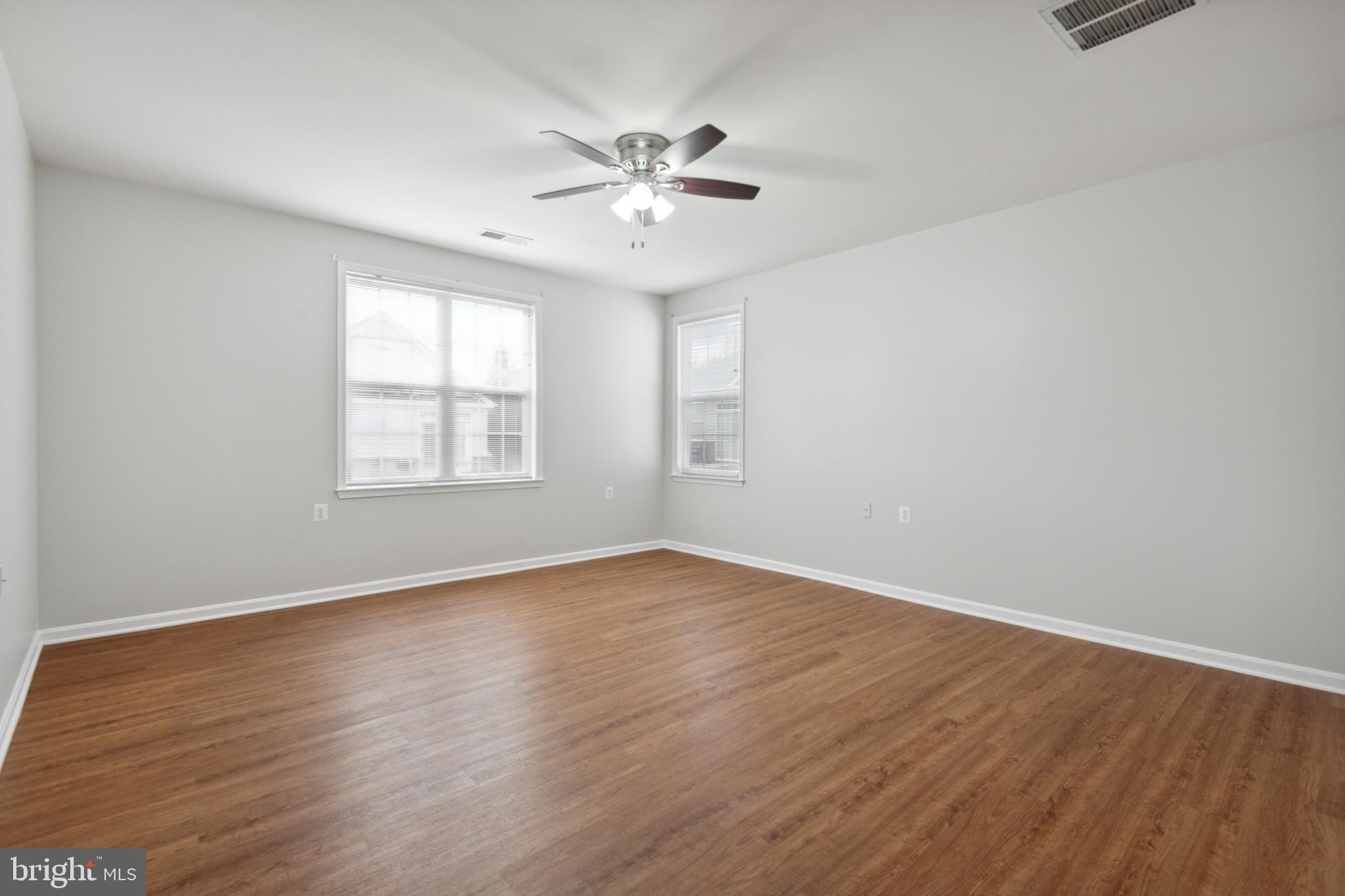 CAMERON GROVE - Residential Lease