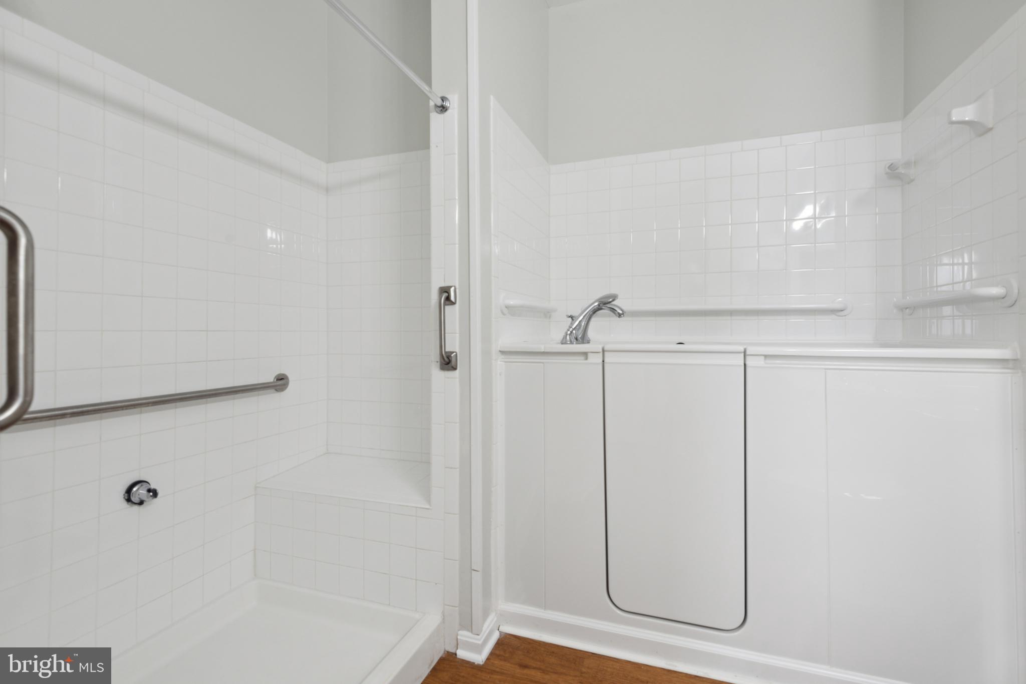 CAMERON GROVE - Residential Lease