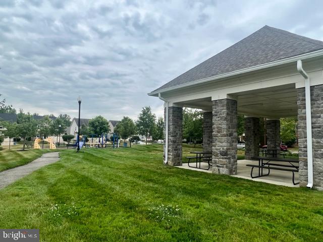 ST CHARLES SUB - FIELDSIDE - Residential Lease