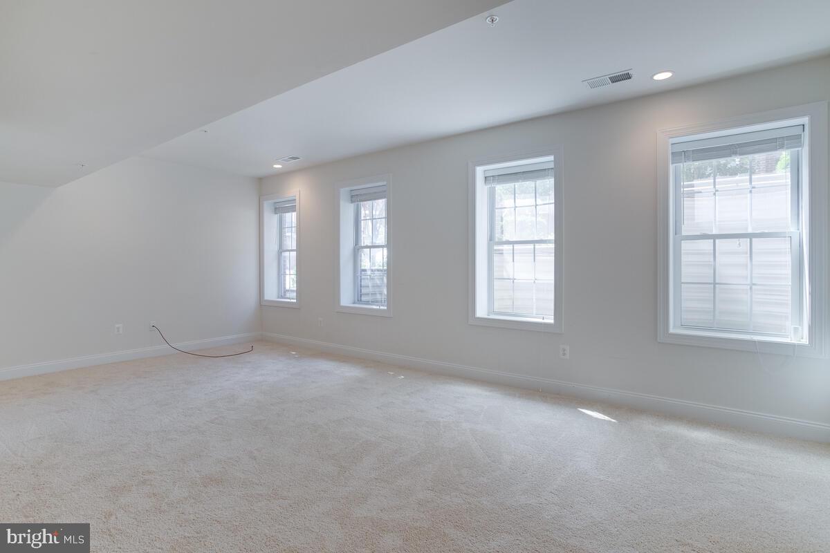 THE ENCLAVE AT ARUNDEL PRESERVE - Residential