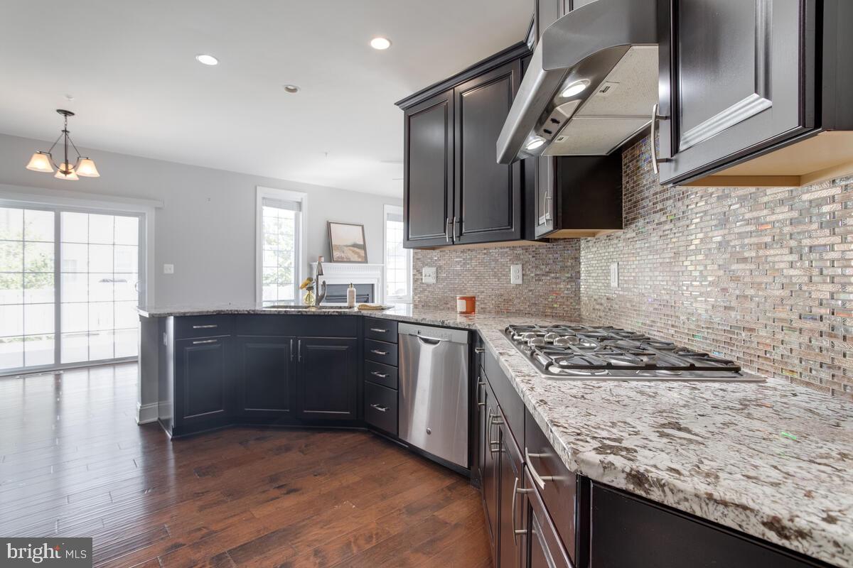 THE ENCLAVE AT ARUNDEL PRESERVE - Residential