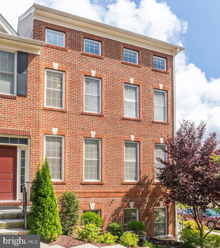 THE ENCLAVE AT ARUNDEL PRESERVE - Residential