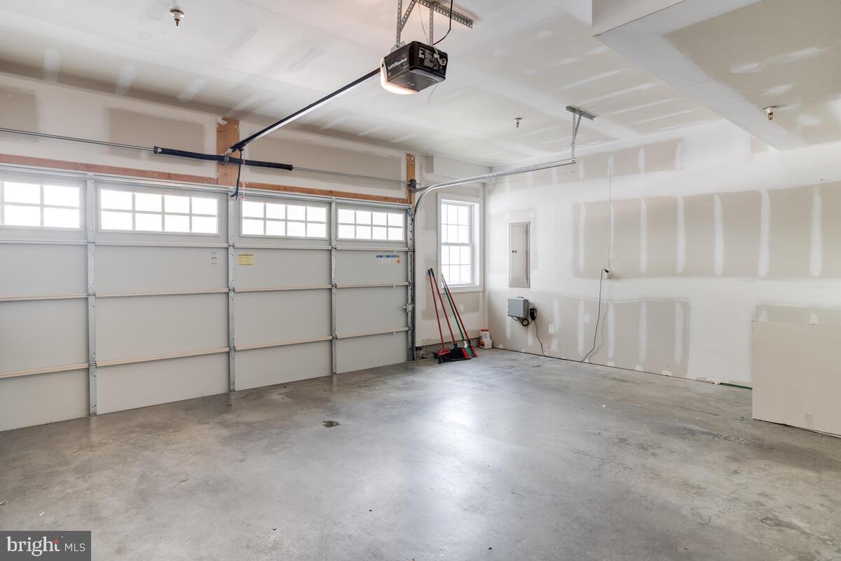 THE ENCLAVE AT ARUNDEL PRESERVE - Residential