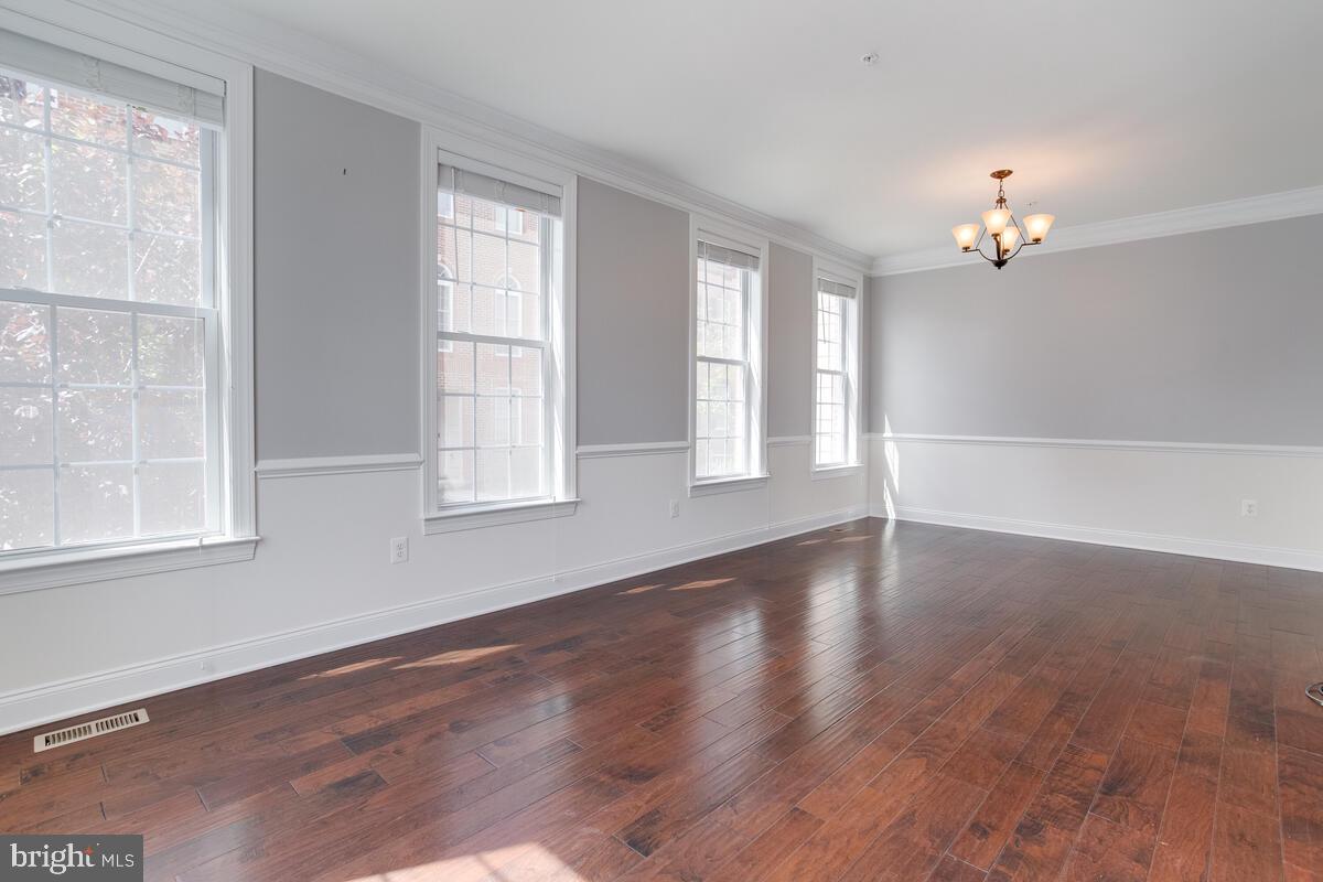 THE ENCLAVE AT ARUNDEL PRESERVE - Residential