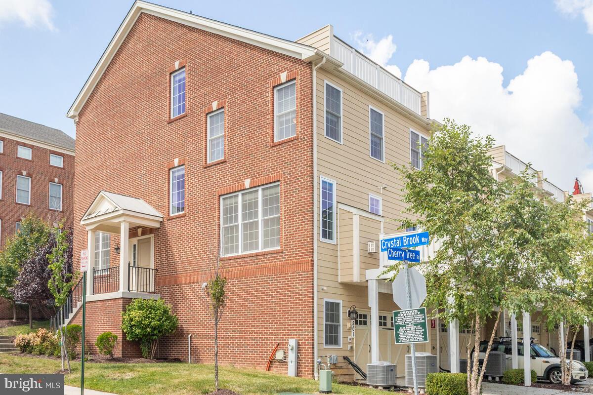 THE ENCLAVE AT ARUNDEL PRESERVE - Residential