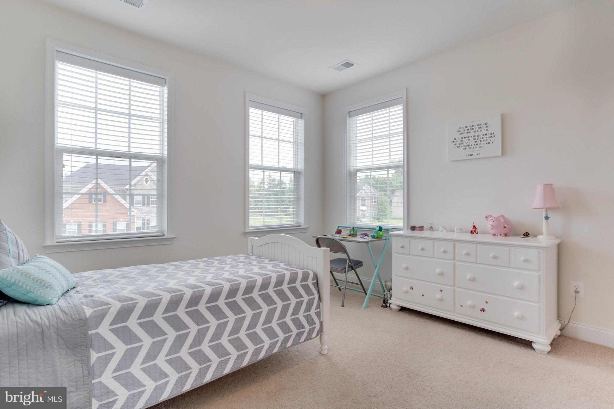 COLLINGBROOK - Residential