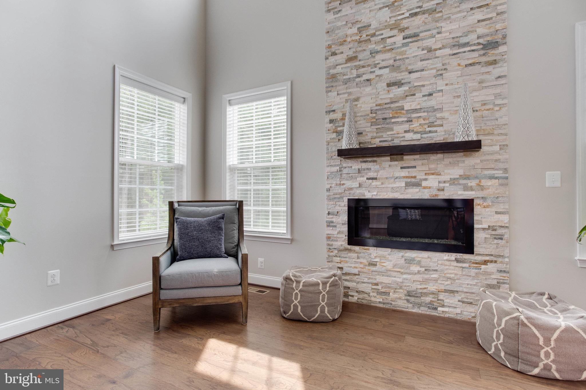 COLLINGBROOK - Residential