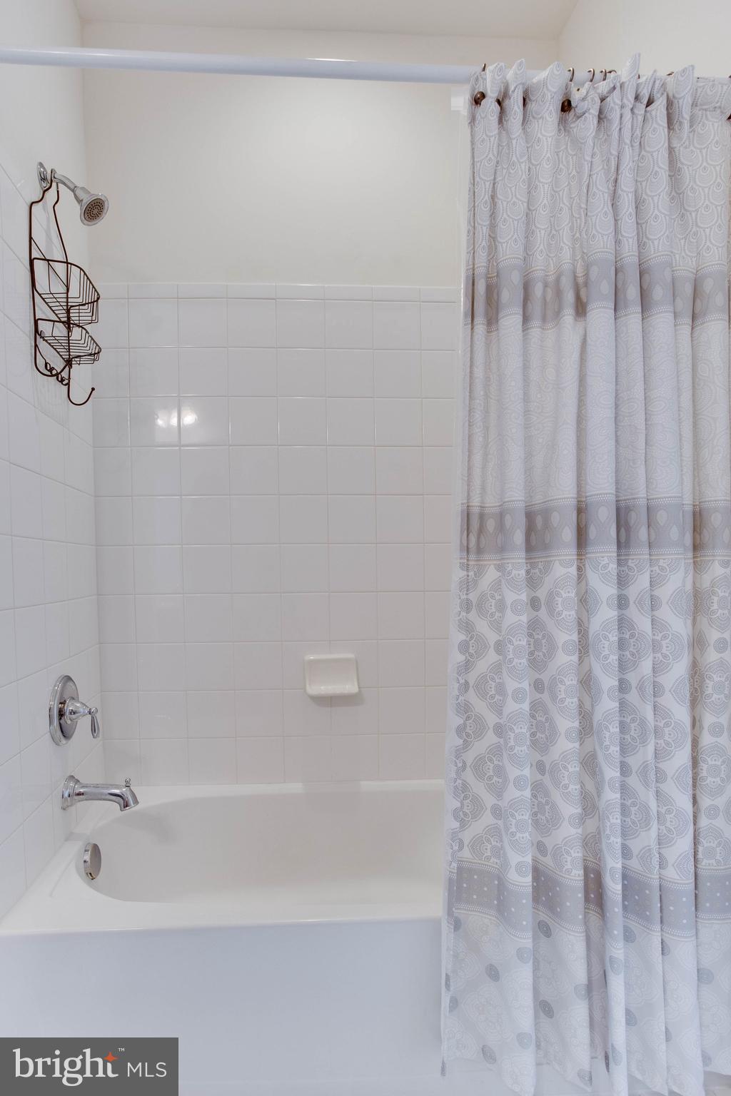 COLLINGBROOK - Residential