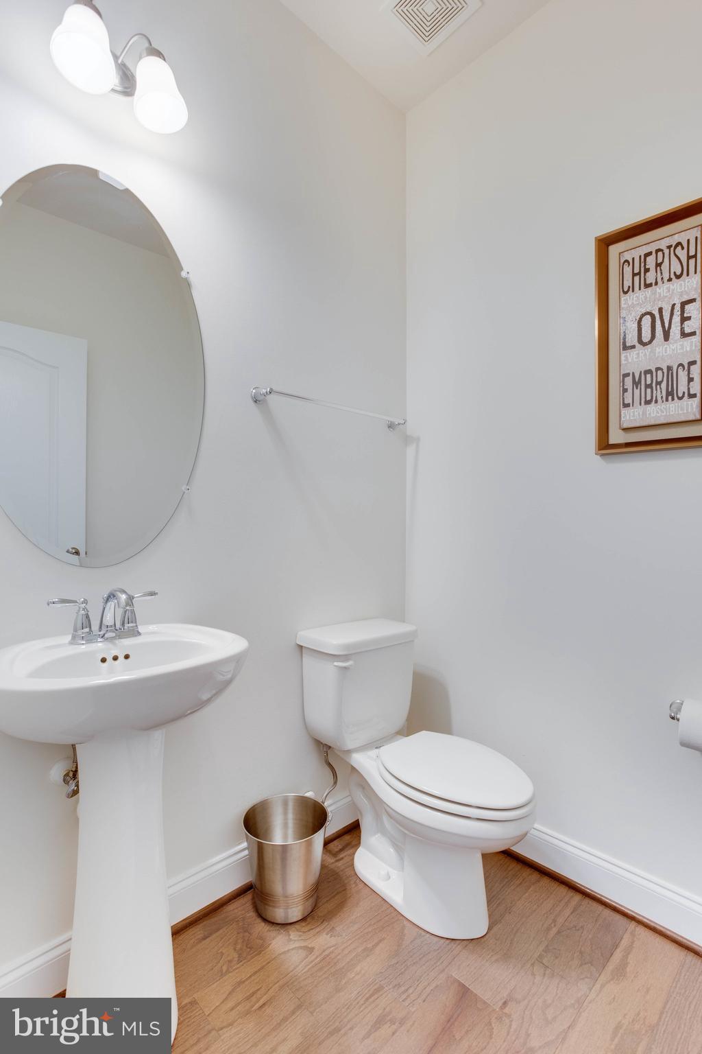 COLLINGBROOK - Residential