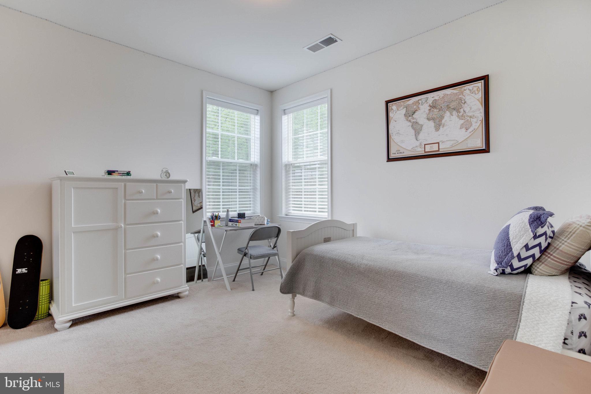 COLLINGBROOK - Residential