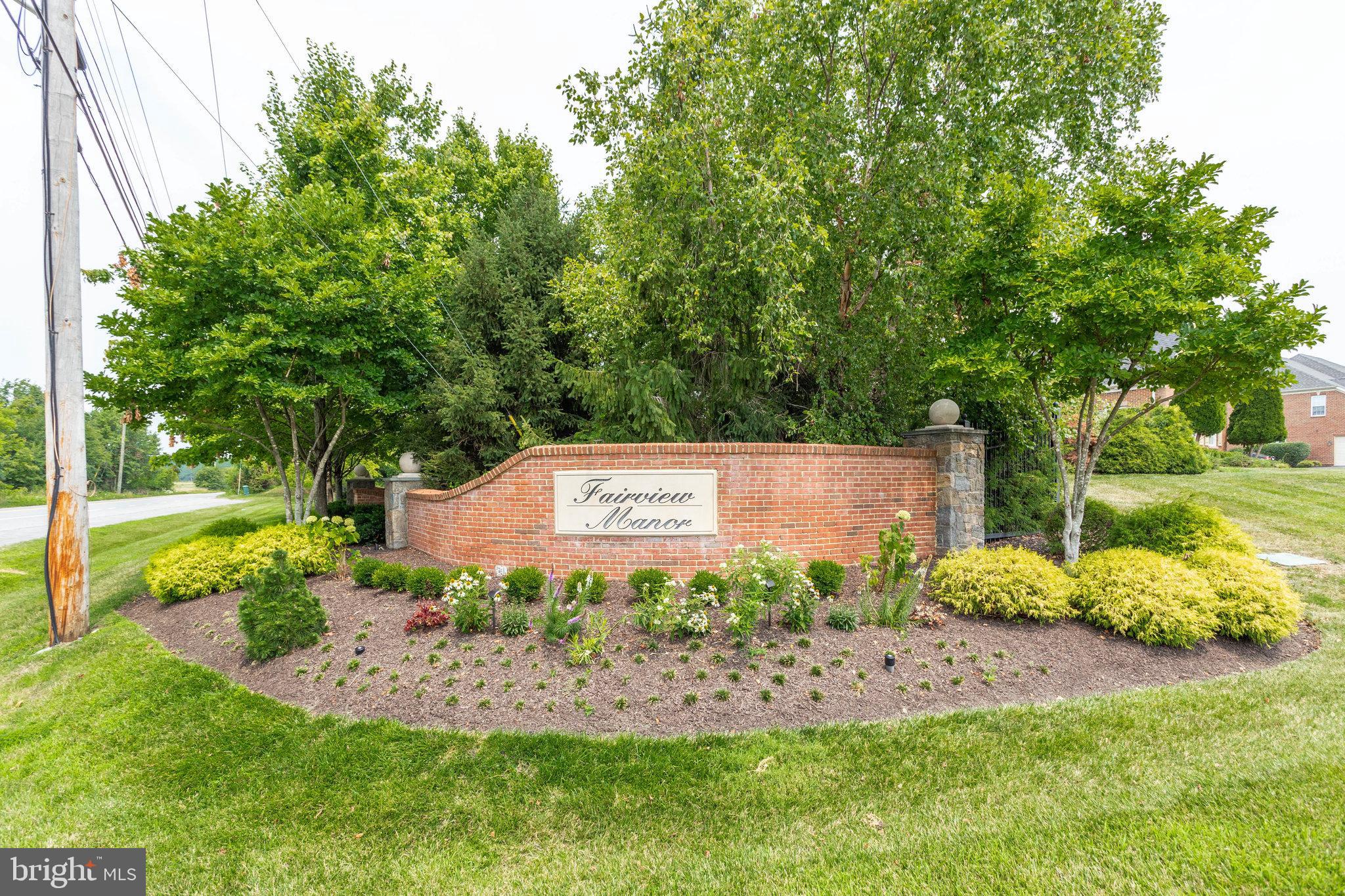 COLLINGBROOK - Residential