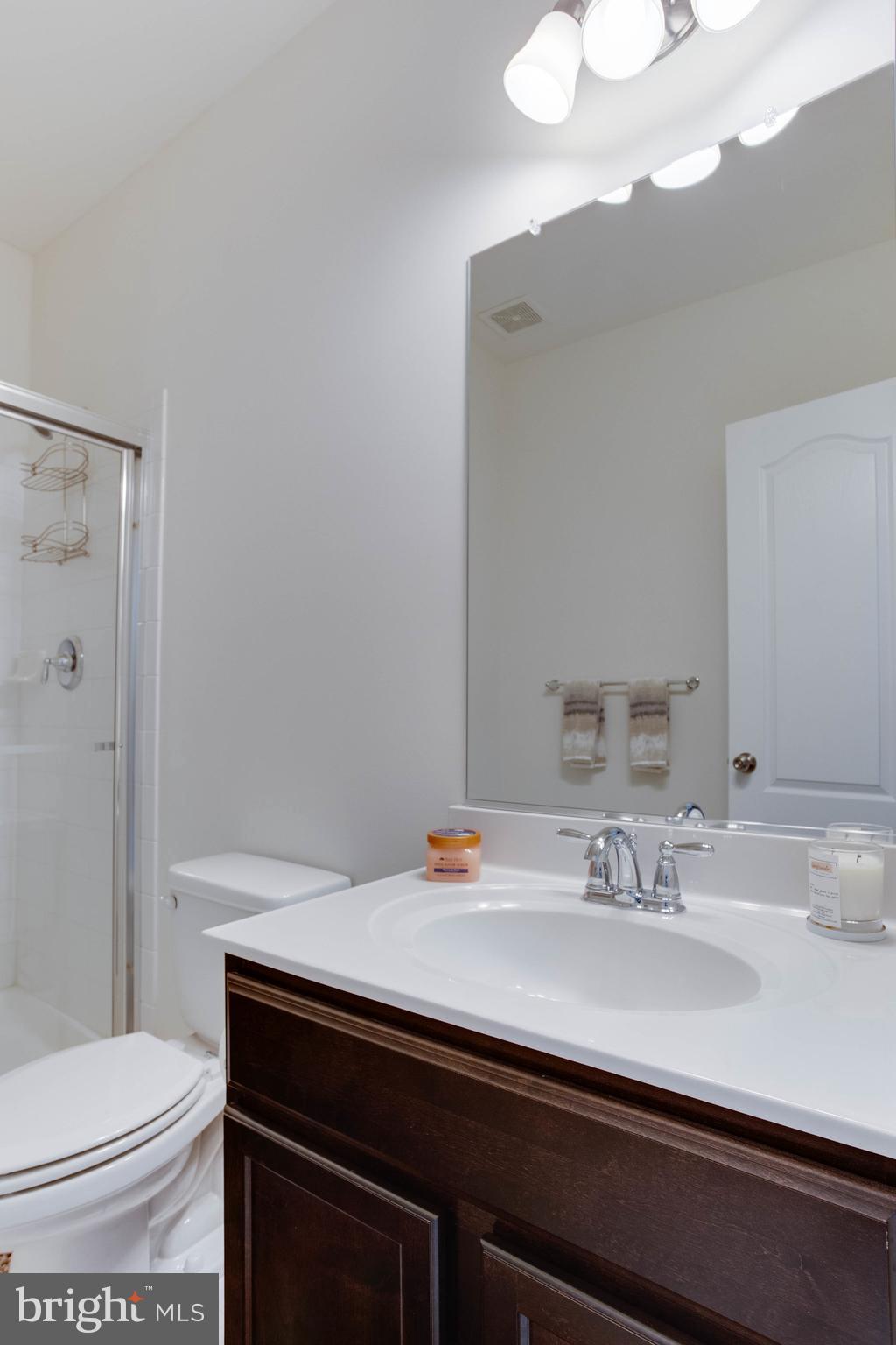 COLLINGBROOK - Residential