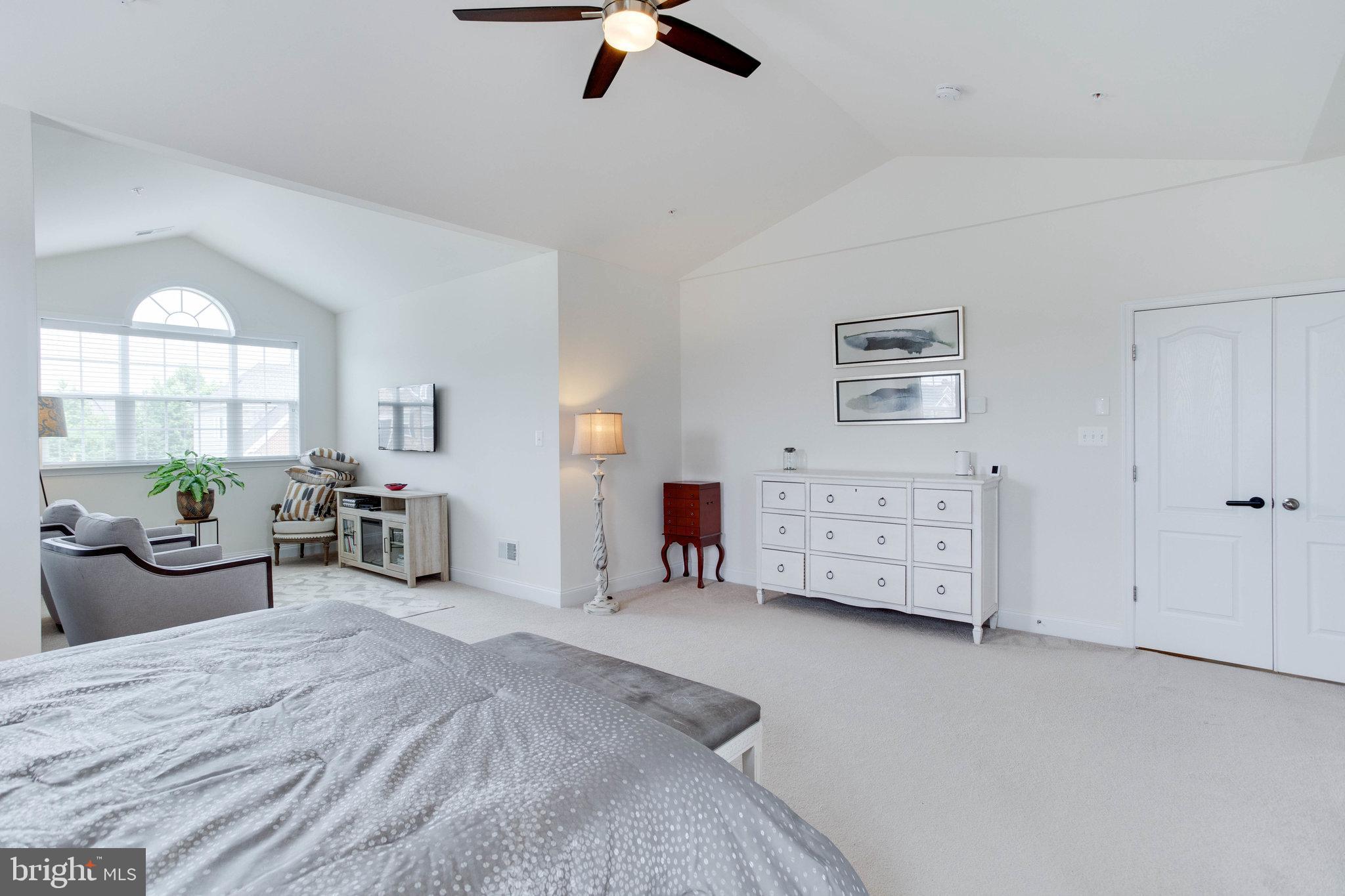 COLLINGBROOK - Residential