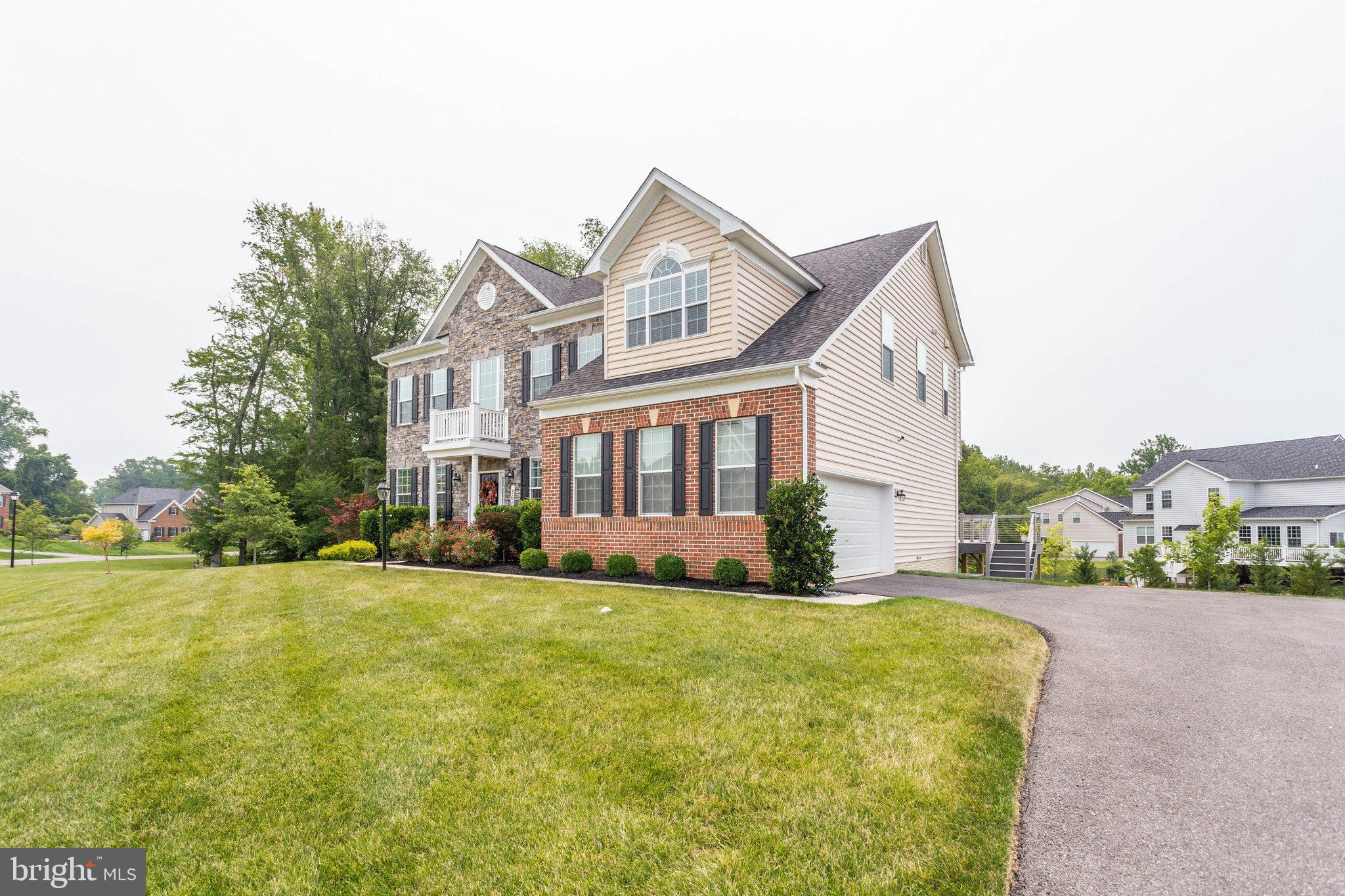 COLLINGBROOK - Residential