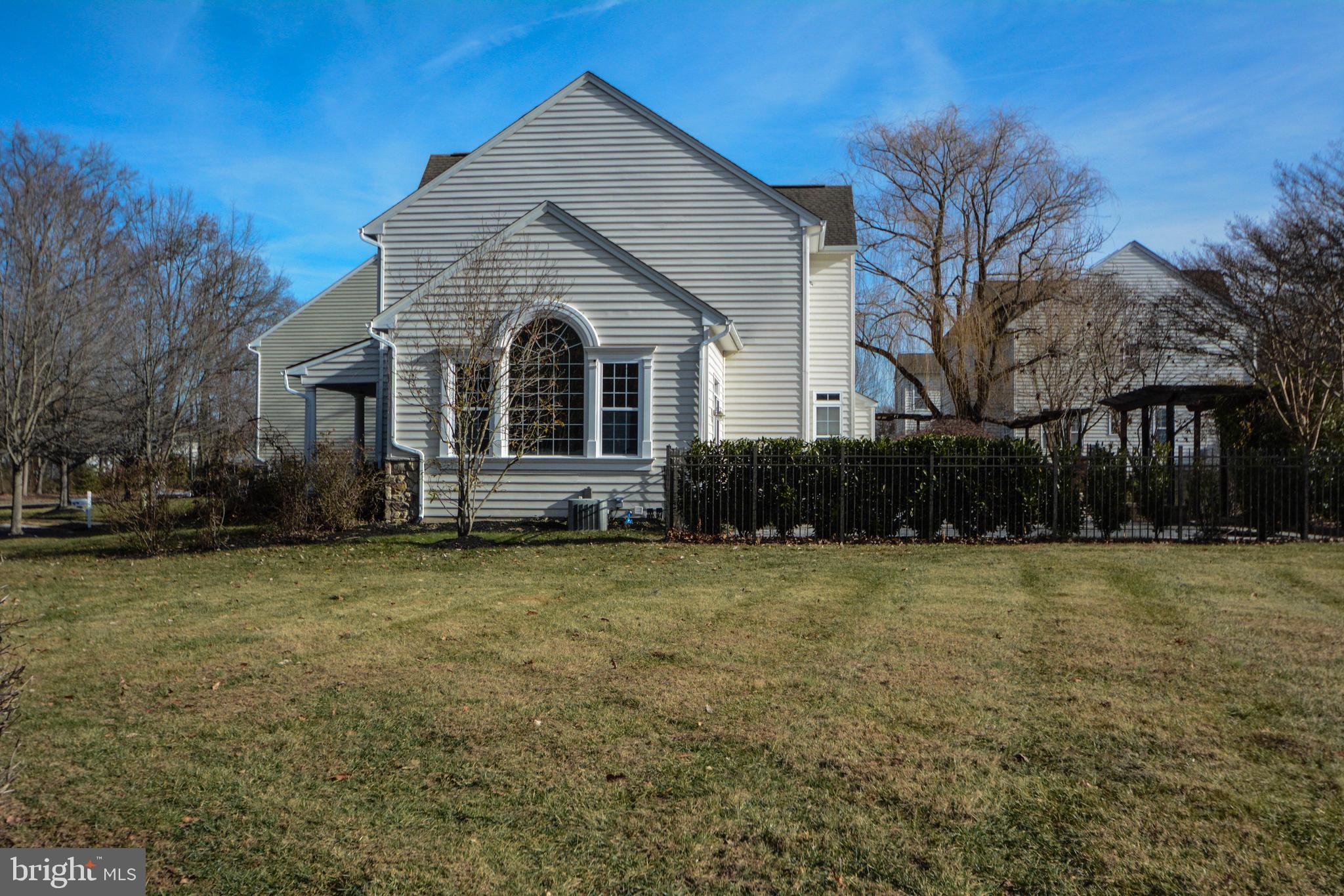 PRESIDENTIAL ESTS - Residential