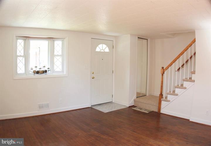 EASTFIELD - Residential