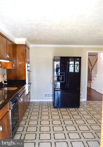 EASTFIELD - Residential