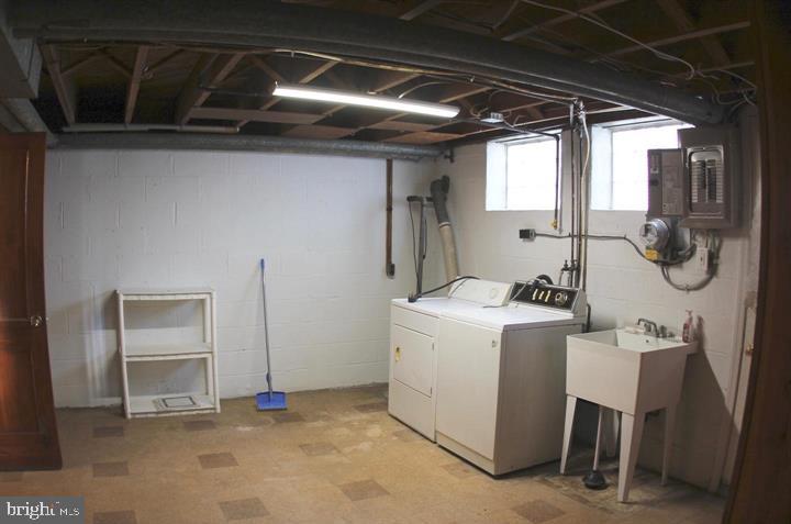 EASTFIELD - Residential