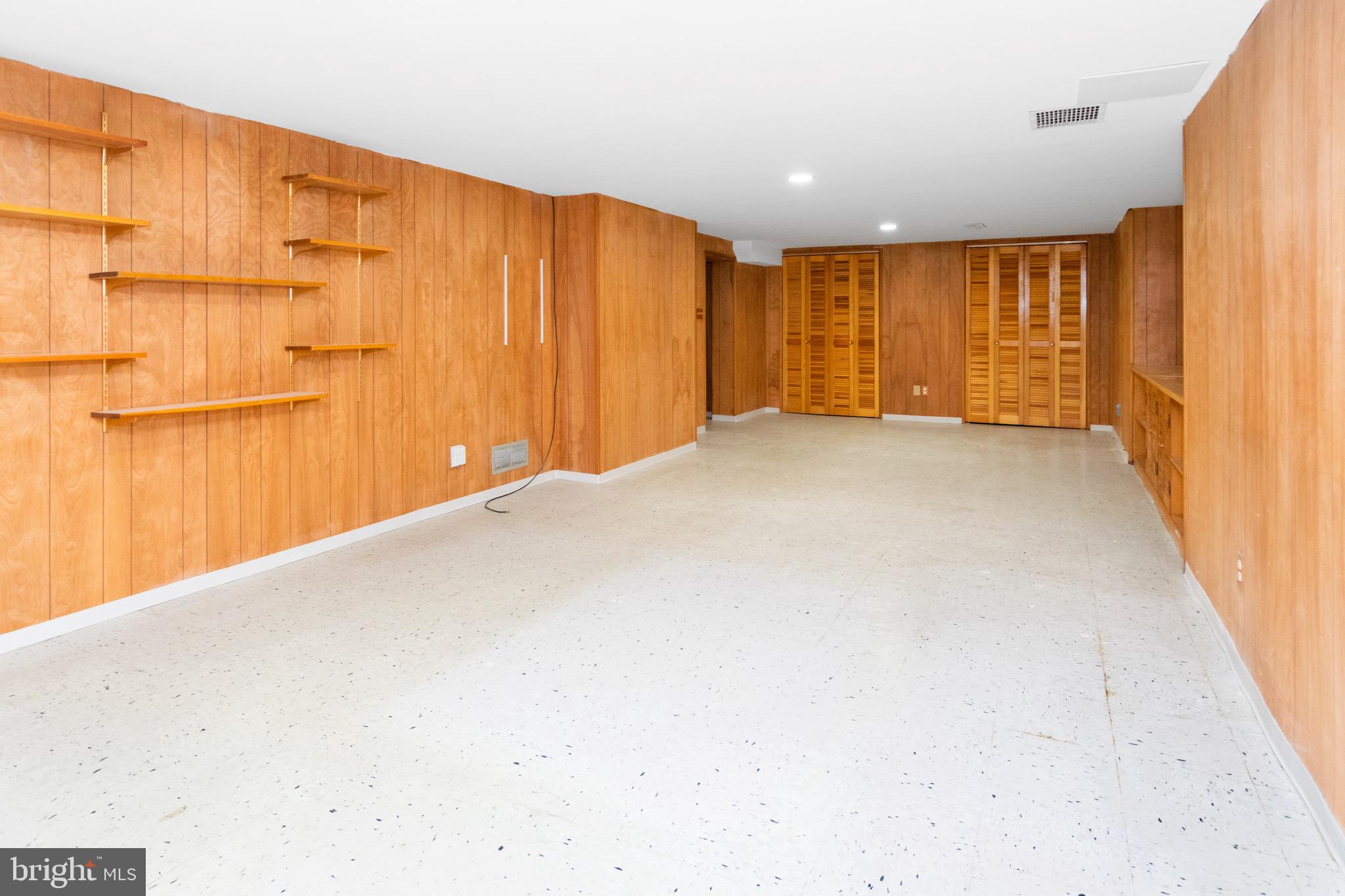 PERRY HALL - Residential Lease