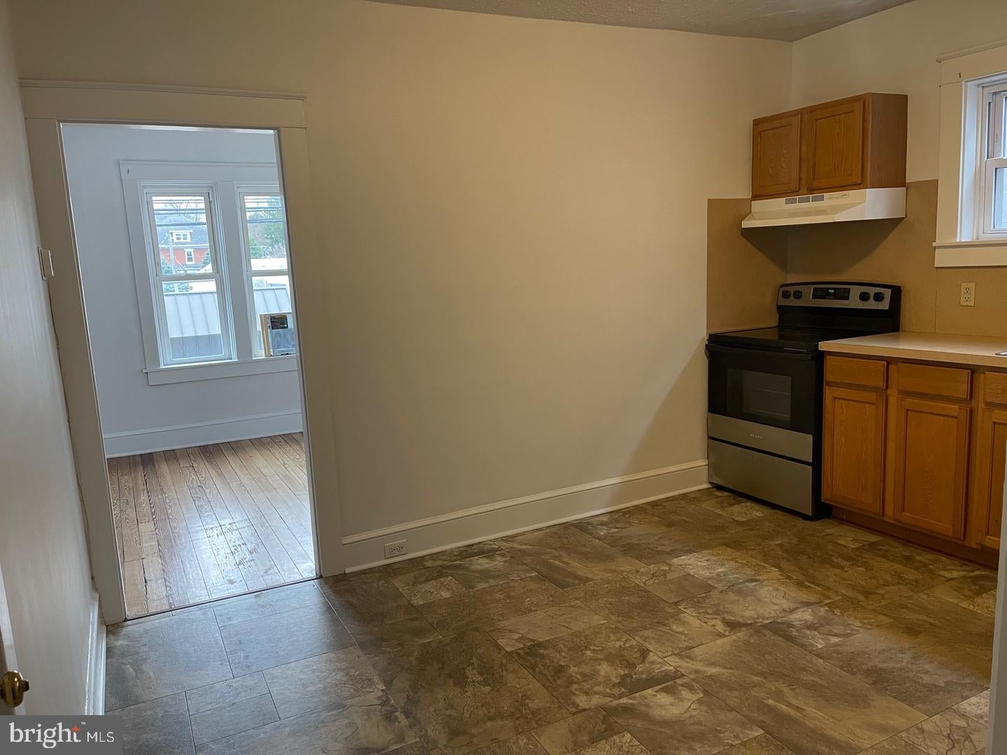 32 E STATE STREET 36 B